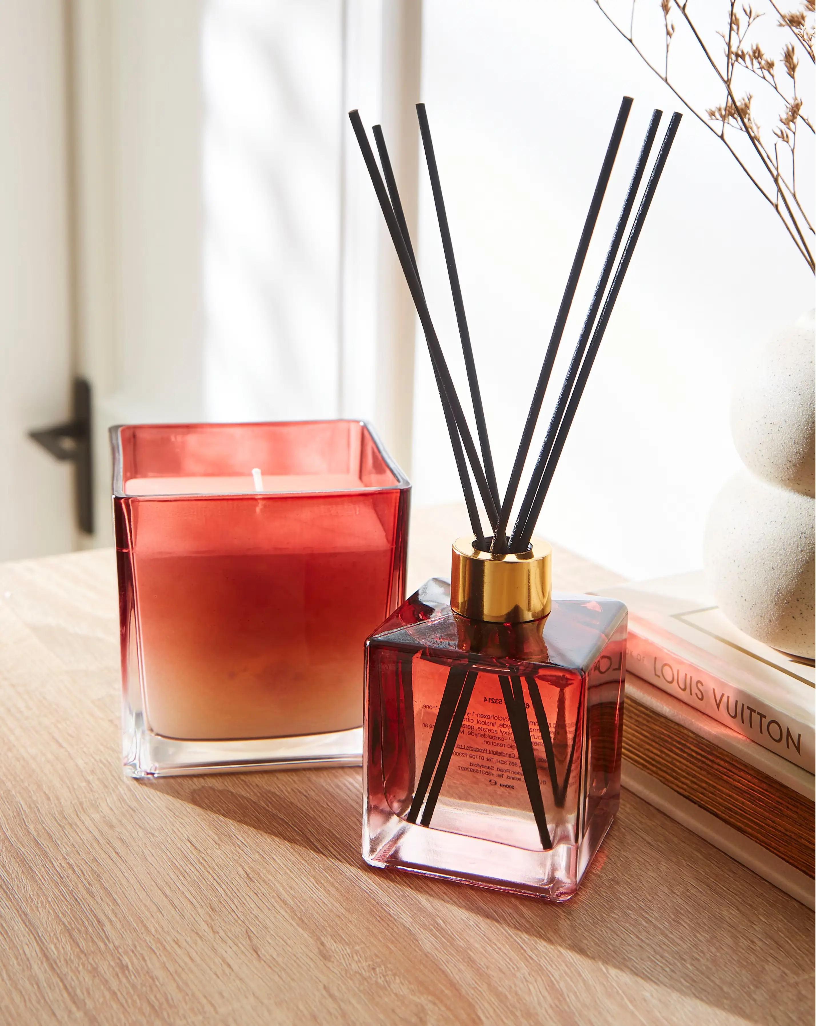 Pomegranate & Cassis Scented Reed Diffuser 200ml 1 Pomegranate & Cassis Scented Reed Diffuser 200ml