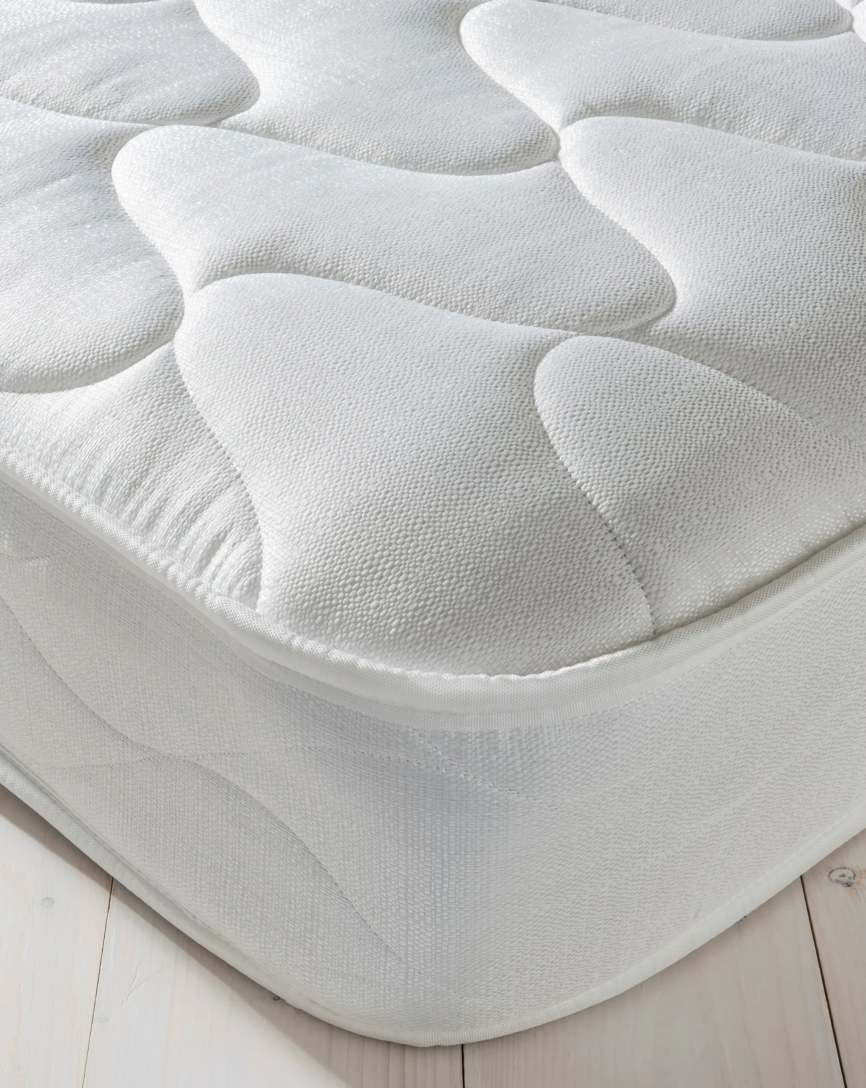 Silentnight Essentials Comfort Divan Set 4 Silentnight Essentials Comfort Divan Set