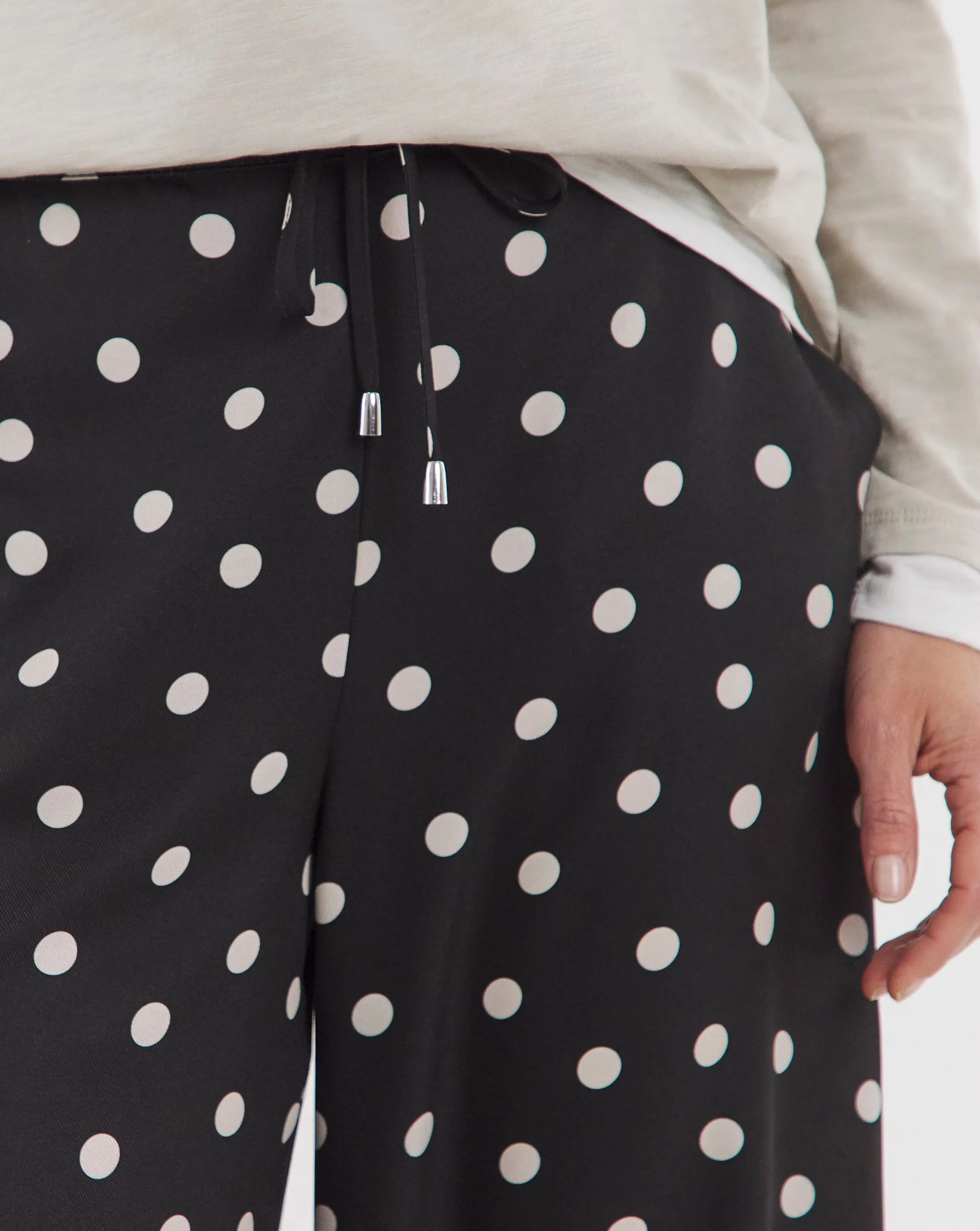 Spot Print Textured Wide Leg Trouser 3 Spot Print Textured Wide Leg Trouser