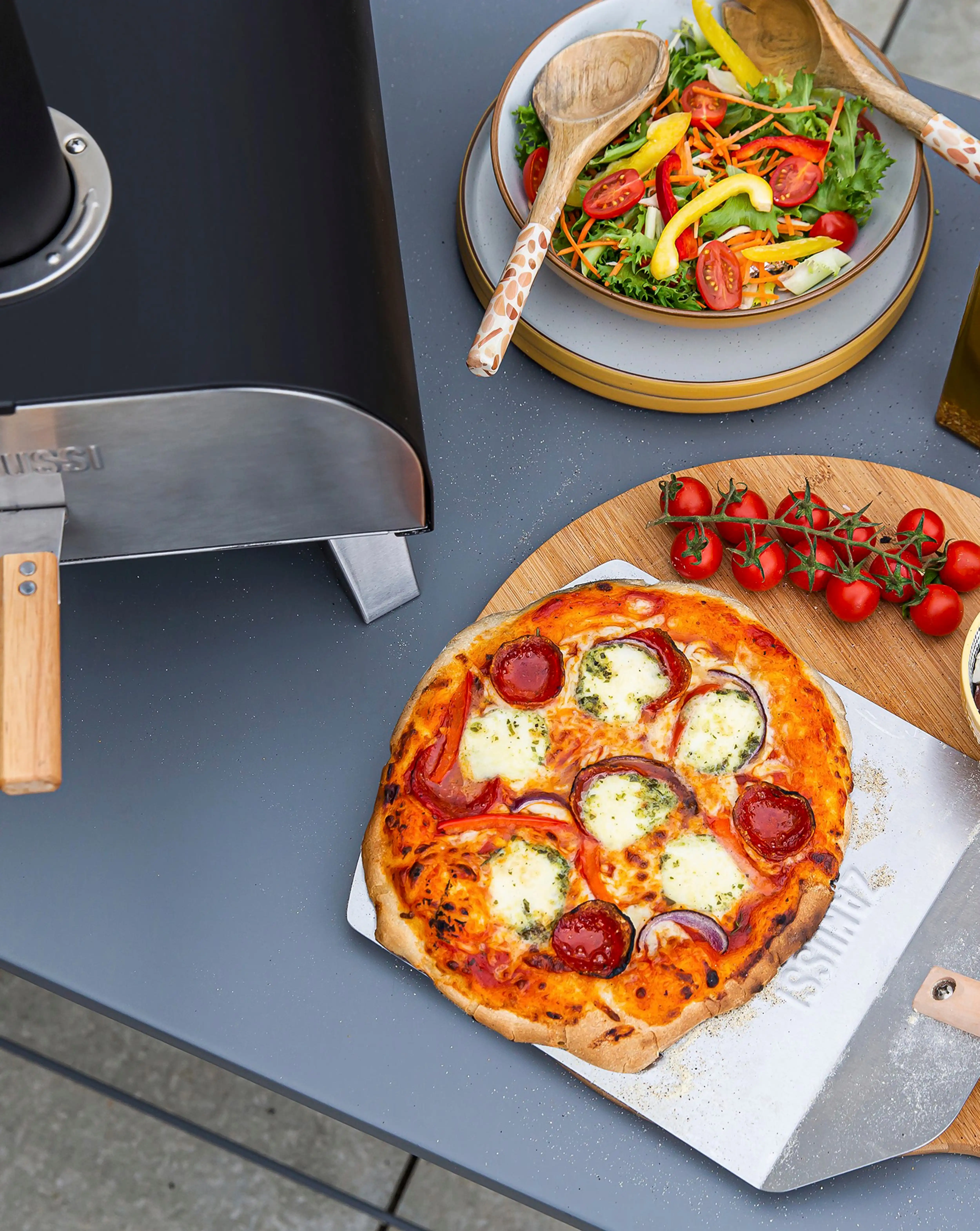 Zanussi BBQ Pizza Oven with Paddle & Cover 8 Zanussi BBQ Pizza Oven with Paddle & Cover