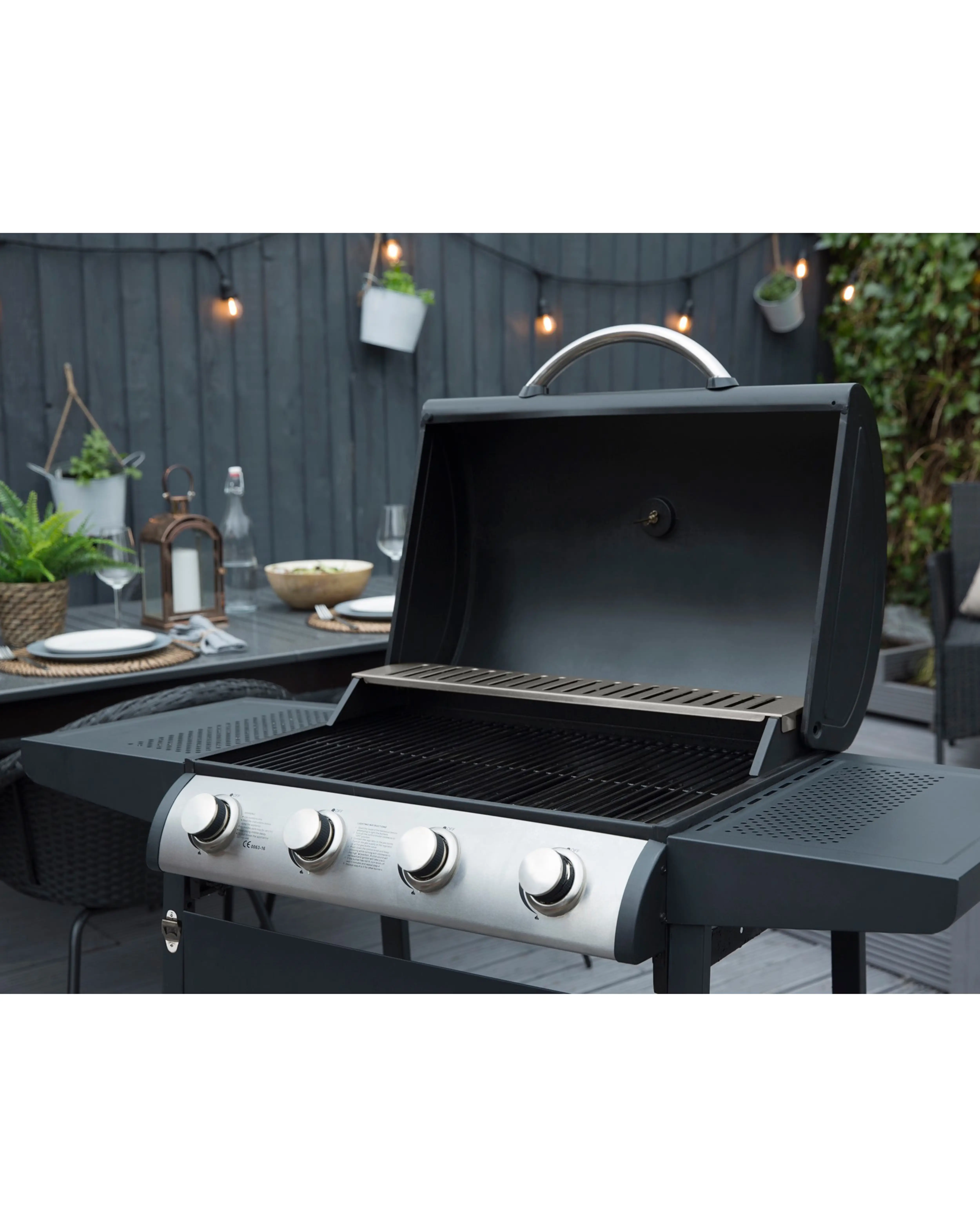 George Foreman 4 Burner Gas BBQ 4 George Foreman 4 Burner Gas BBQ