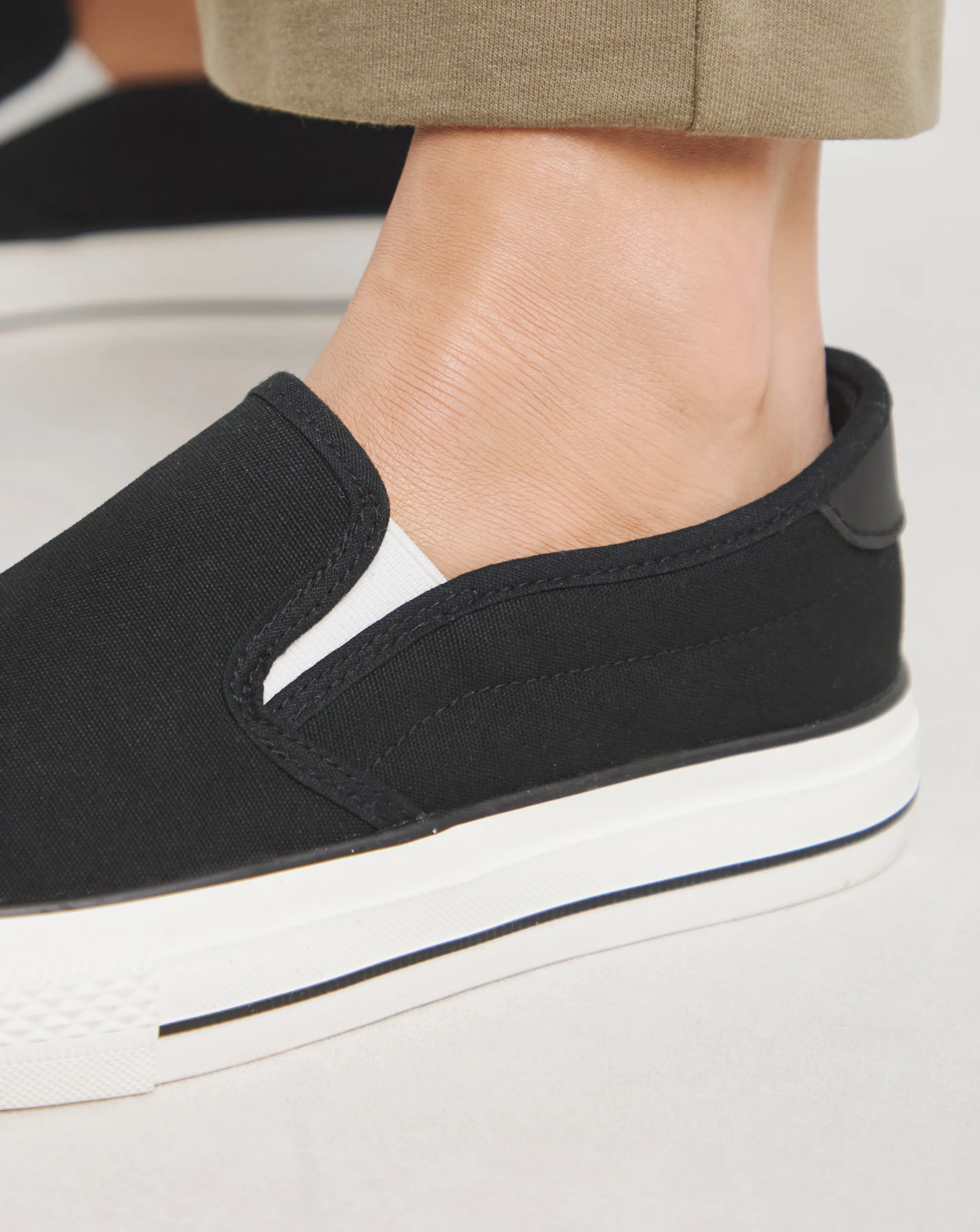 Cali Slip On Canvas Trainer - Extra Wide Fit (EEE) 3 Cali Slip On Canvas Trainer - Extra Wide Fit (EEE)