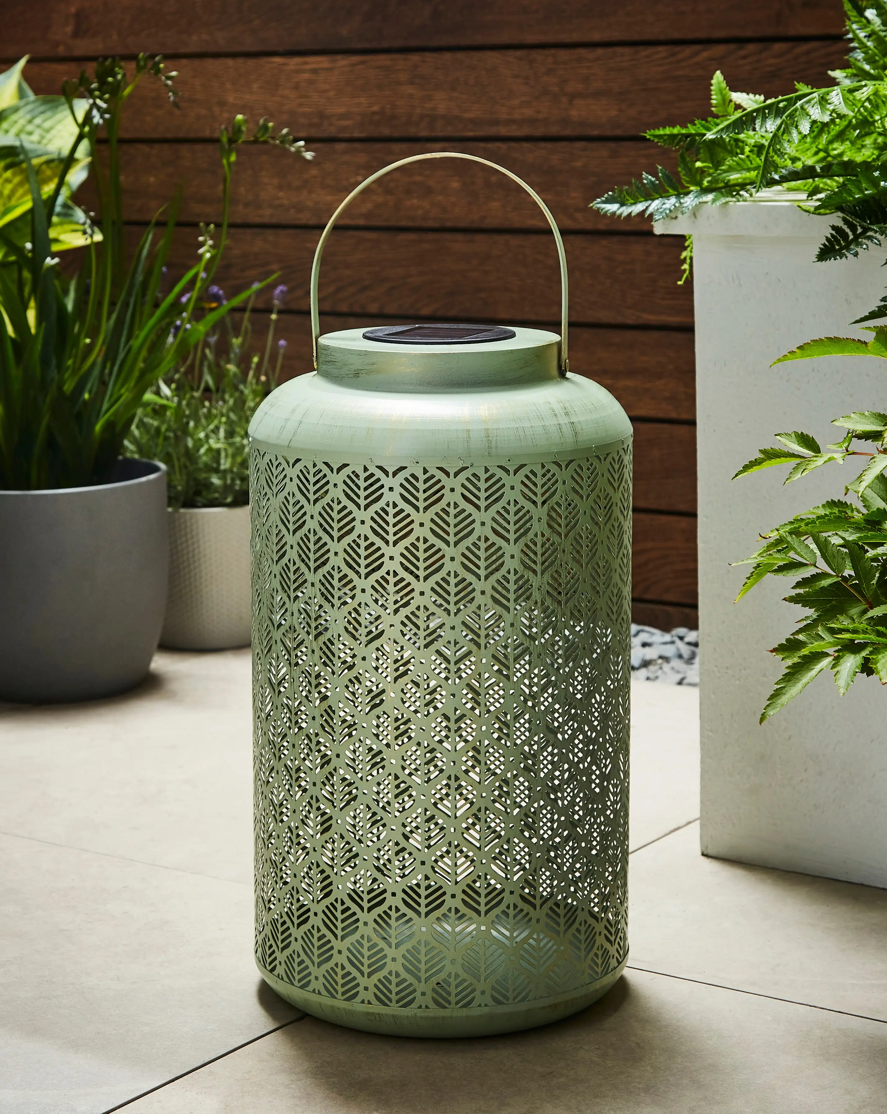Solaire Lantern XL - Sage 2 Solaire Lantern XL - Sage