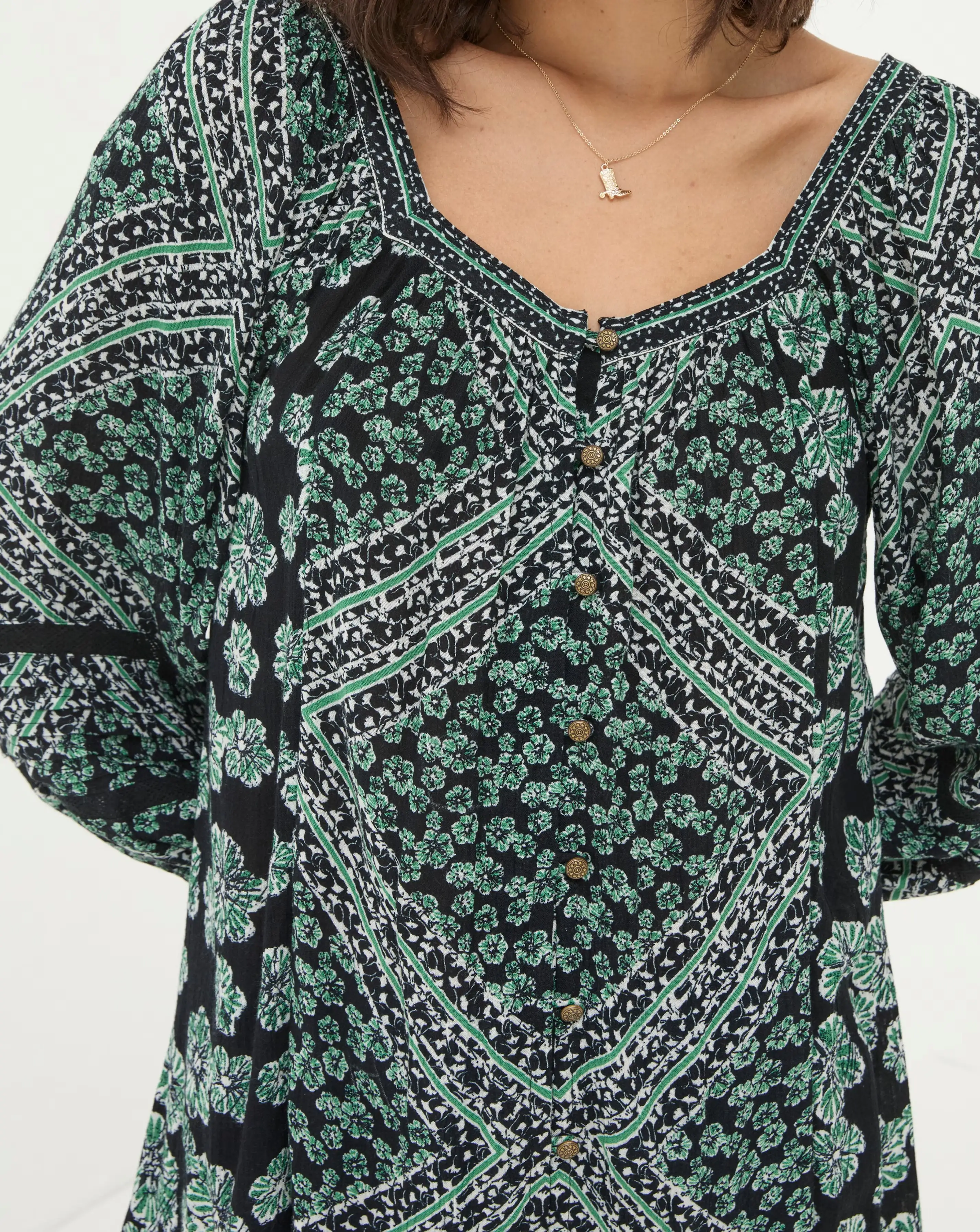 FatFace Caitlin Spaced Floral Tunic 5 FatFace Caitlin Spaced Floral Tunic