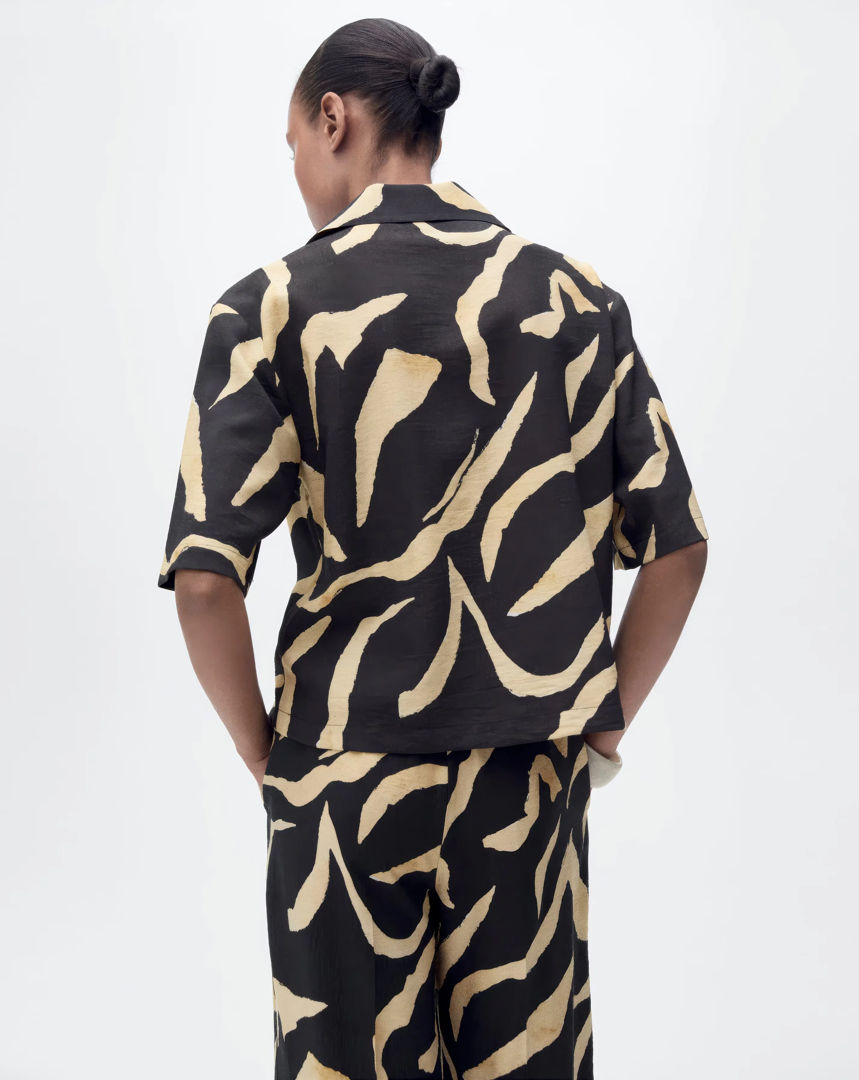 Mango Printed Short-Sleeved Shirt 5 Mango Printed Short-Sleeved Shirt