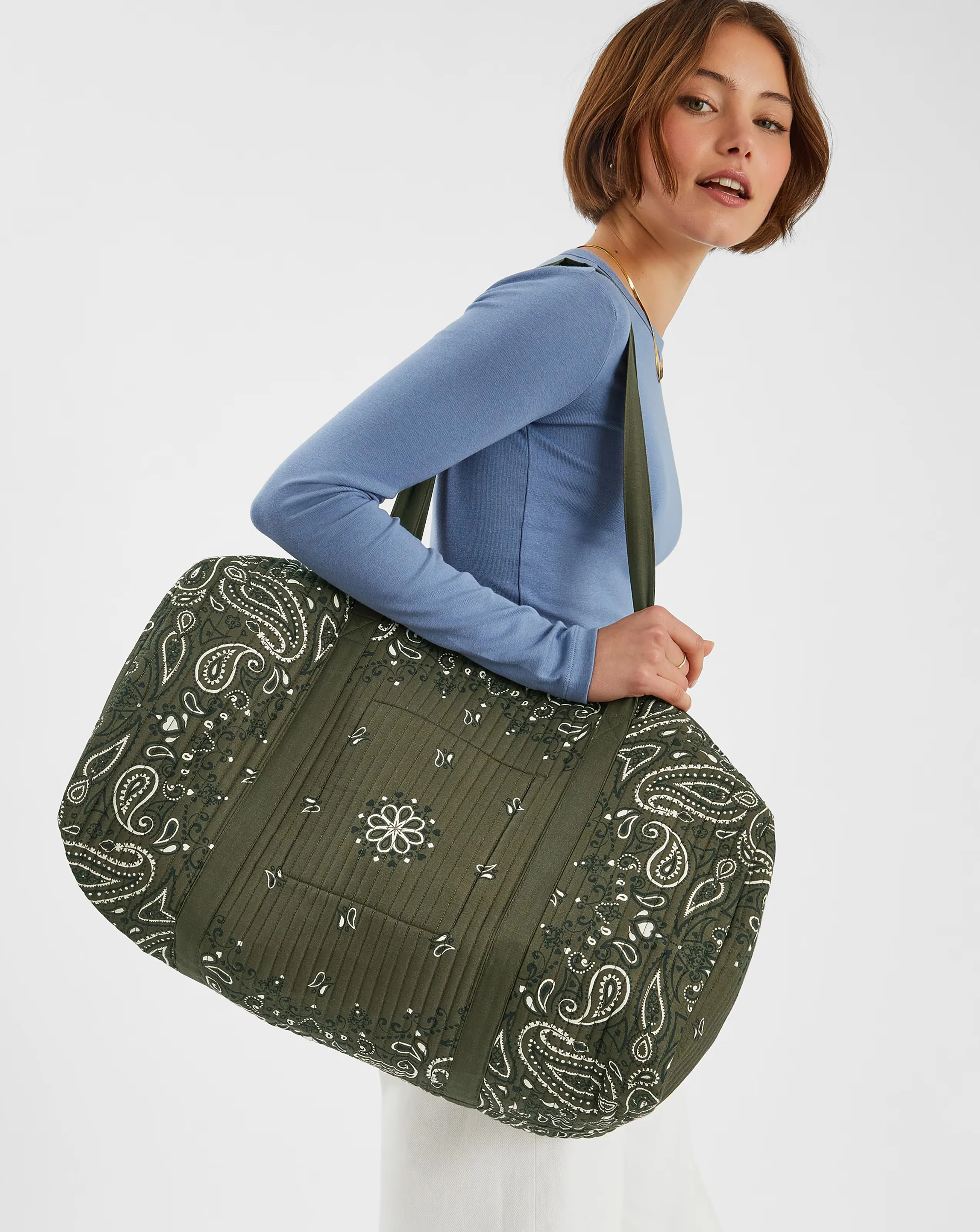 Accessorize Paisley Quilted Weekender 2 Accessorize Paisley Quilted Weekender