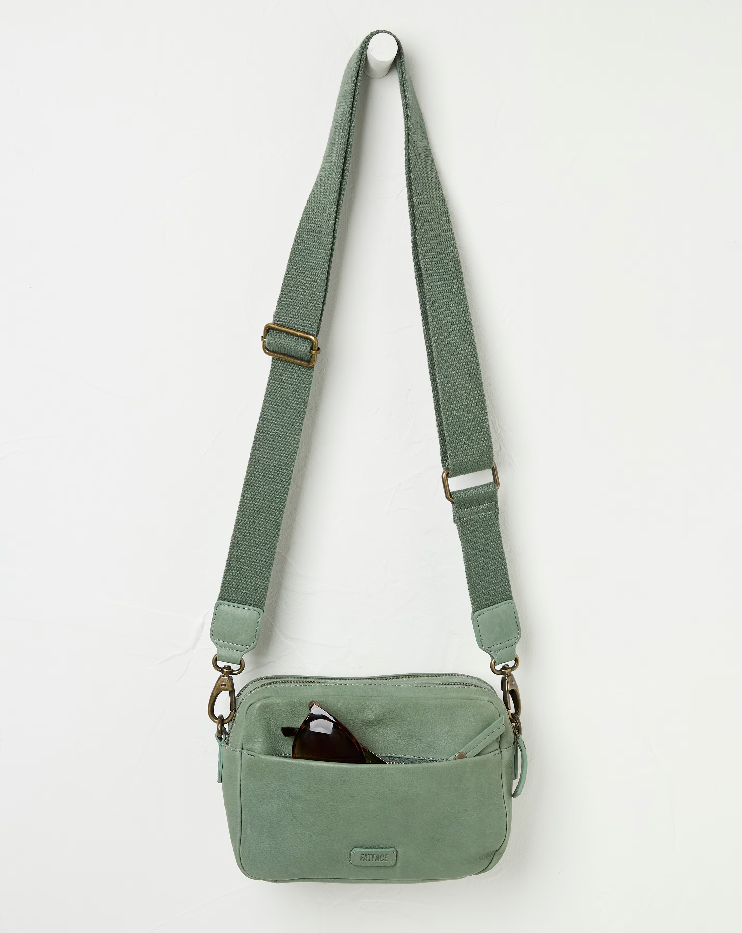 Fatface Leather Olso Camera Bag 2 Fatface Leather Olso Camera Bag