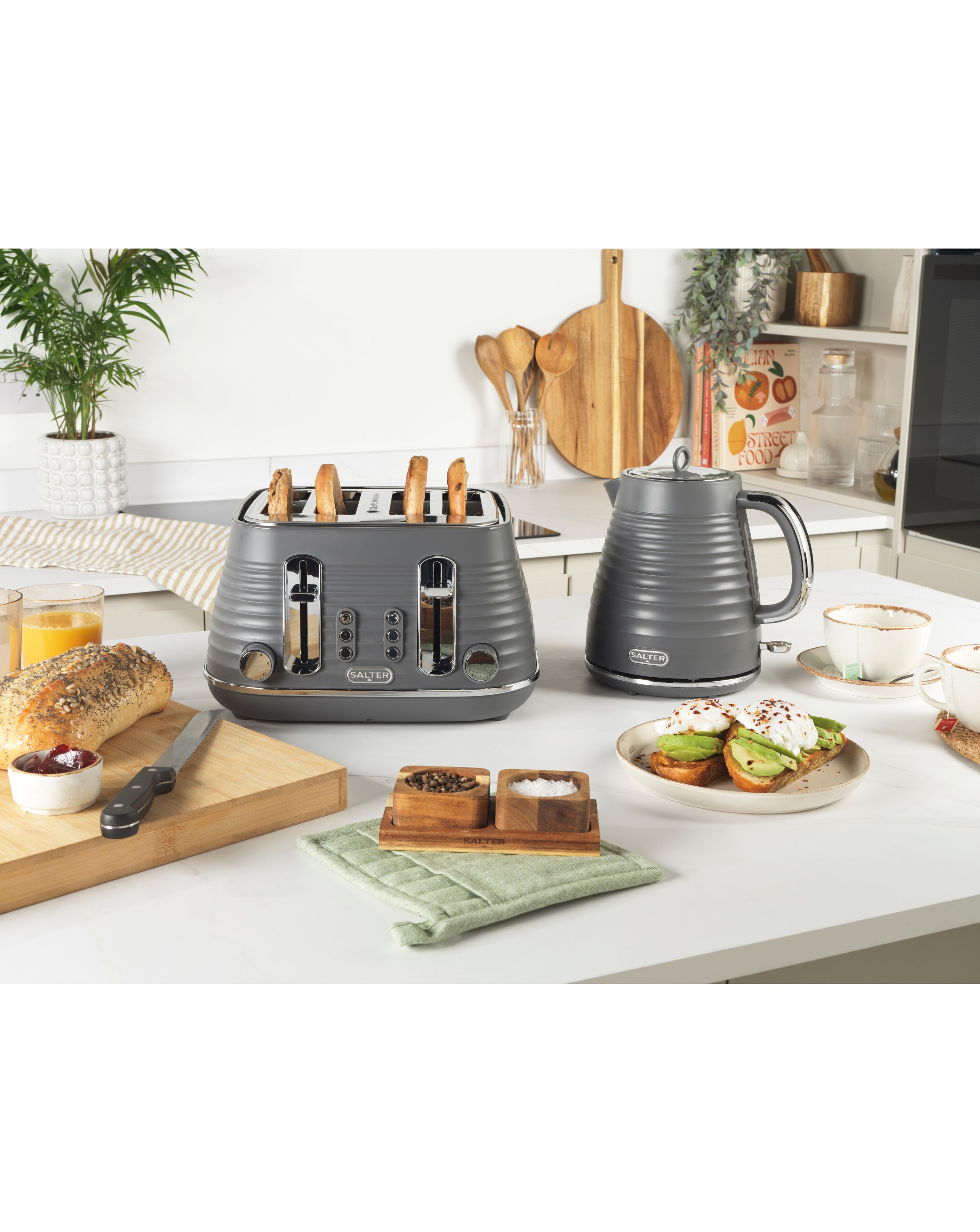 Salter Ripple Kettle and Toaster 2 Salter Ripple Kettle and Toaster
