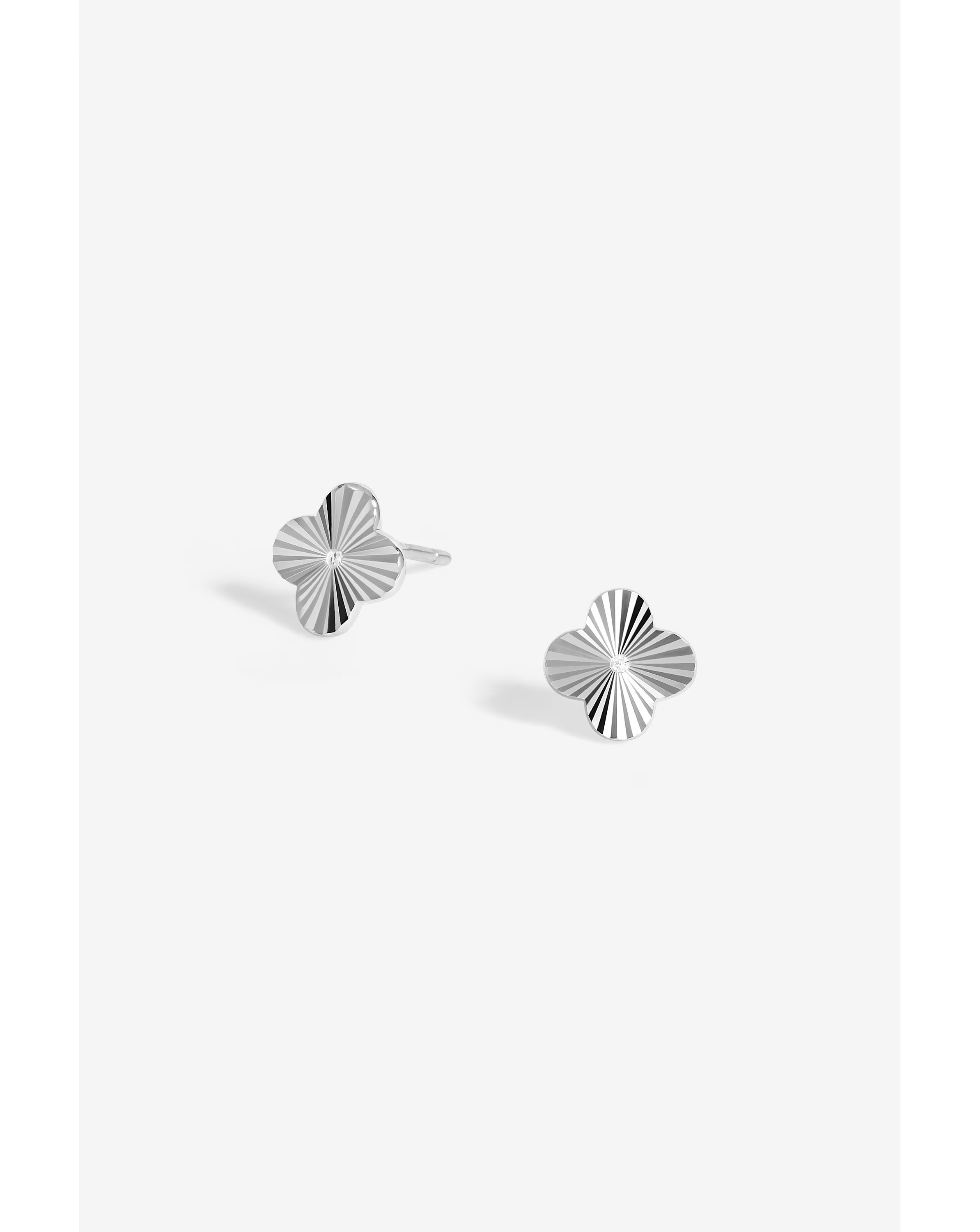 Simply Silver Sterling Silver 925 Diamond Cut Clover stud Earrings 1 Simply Silver Sterling Silver 925 Diamond Cut Clover stud Earrings