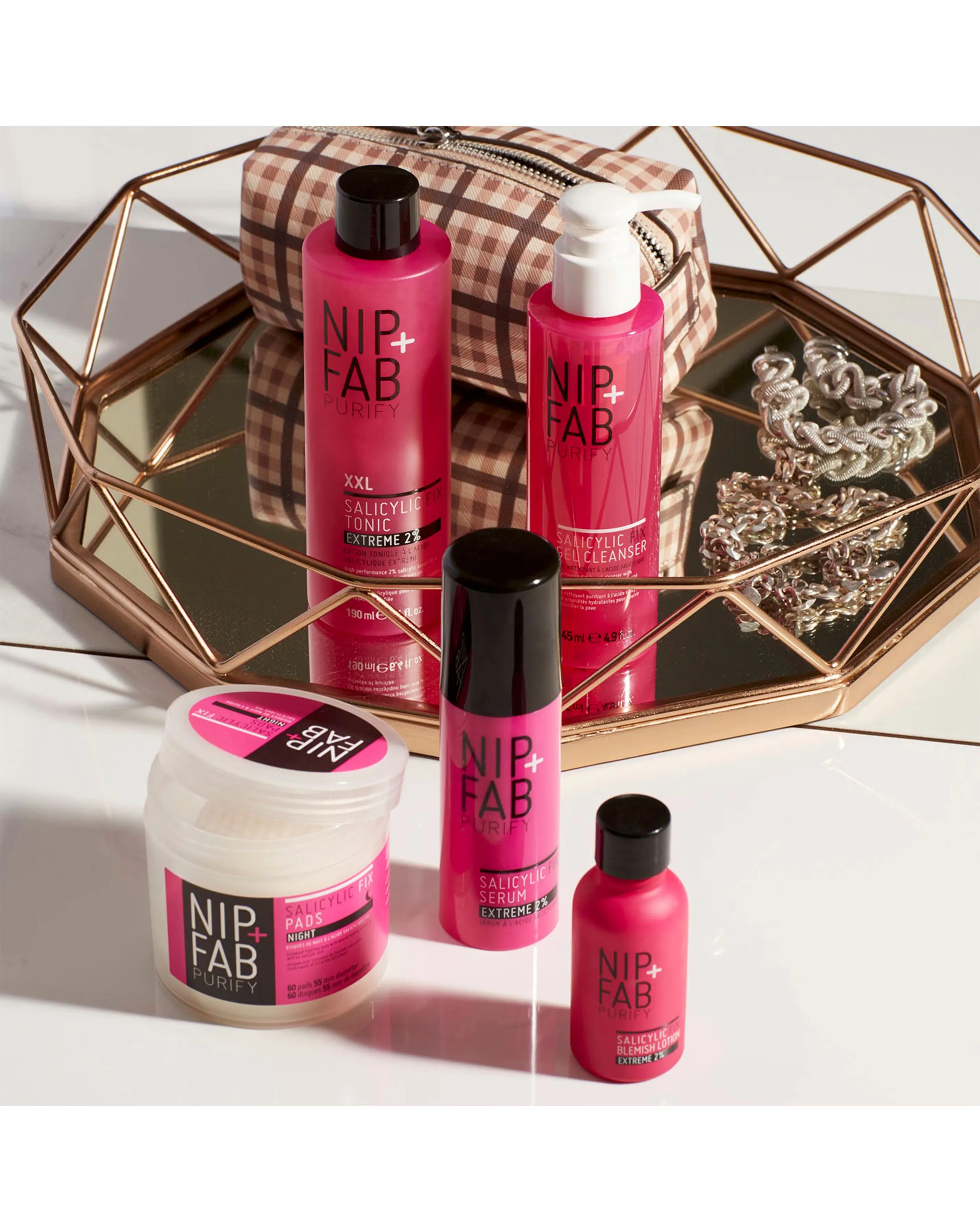 NIP+FAB Salicylic Fix Concentrate Extreme 2% - 30ml 2 NIP+FAB Salicylic Fix Concentrate Extreme 2% - 30ml