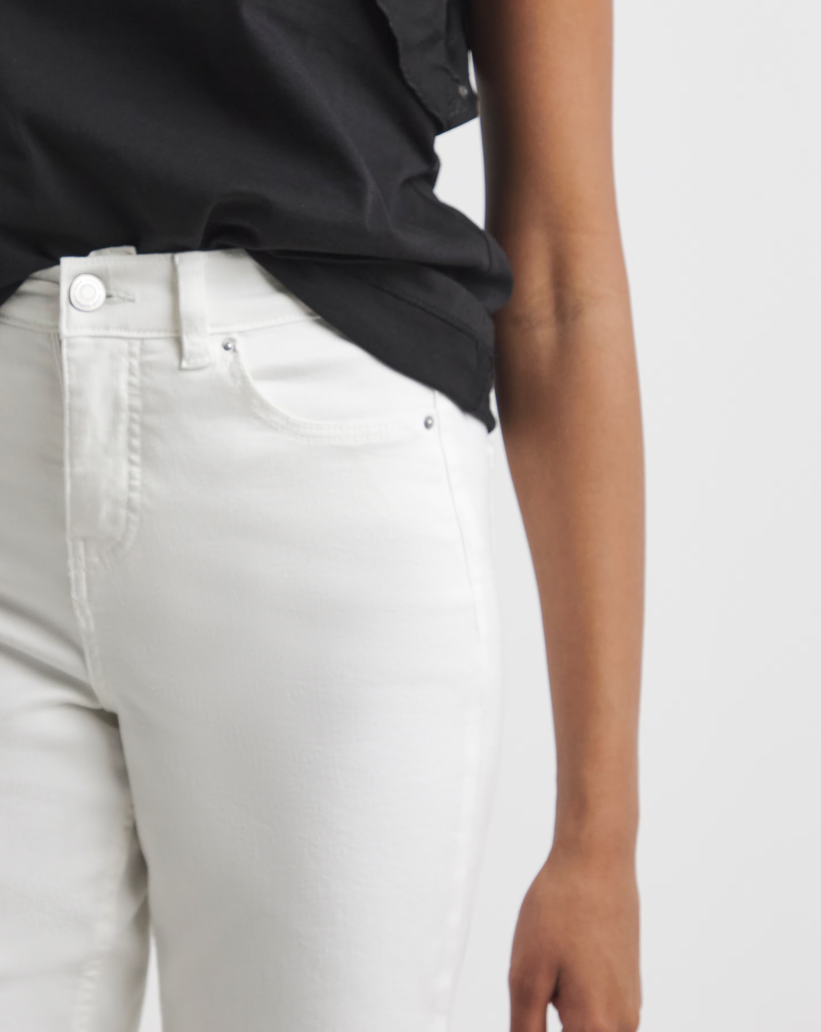 Simply Be White 24/7 Knee Short 2 Simply Be White 24/7 Knee Short