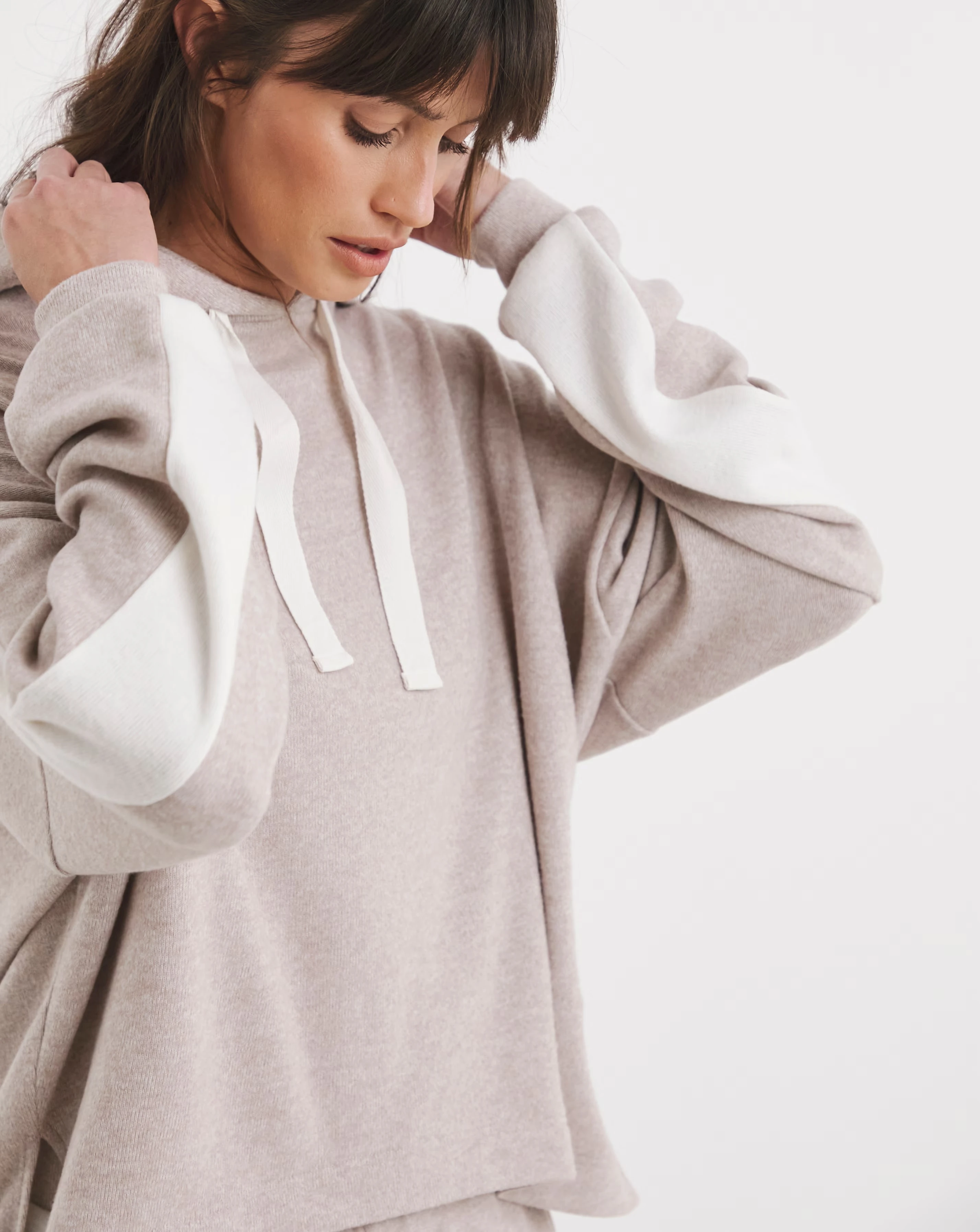 Contrast Snit Lounge Set 2 Contrast Snit Lounge Set