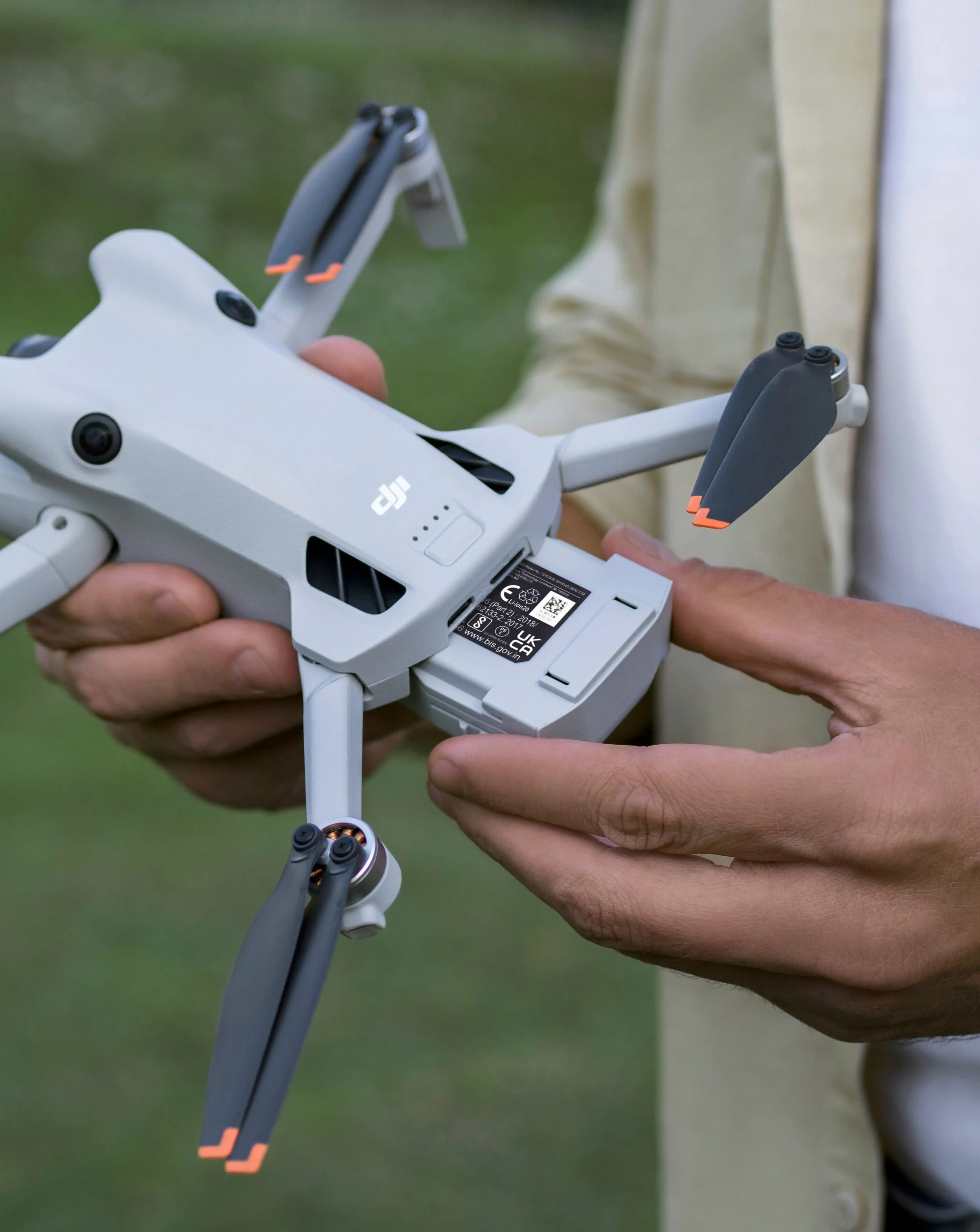 DJI Mini 4 Pro Drone - Fly More Combo (with RC 2 Remote Controller) 2 DJI Mini 4 Pro Drone - Fly More Combo (with RC 2 Remote Controller)