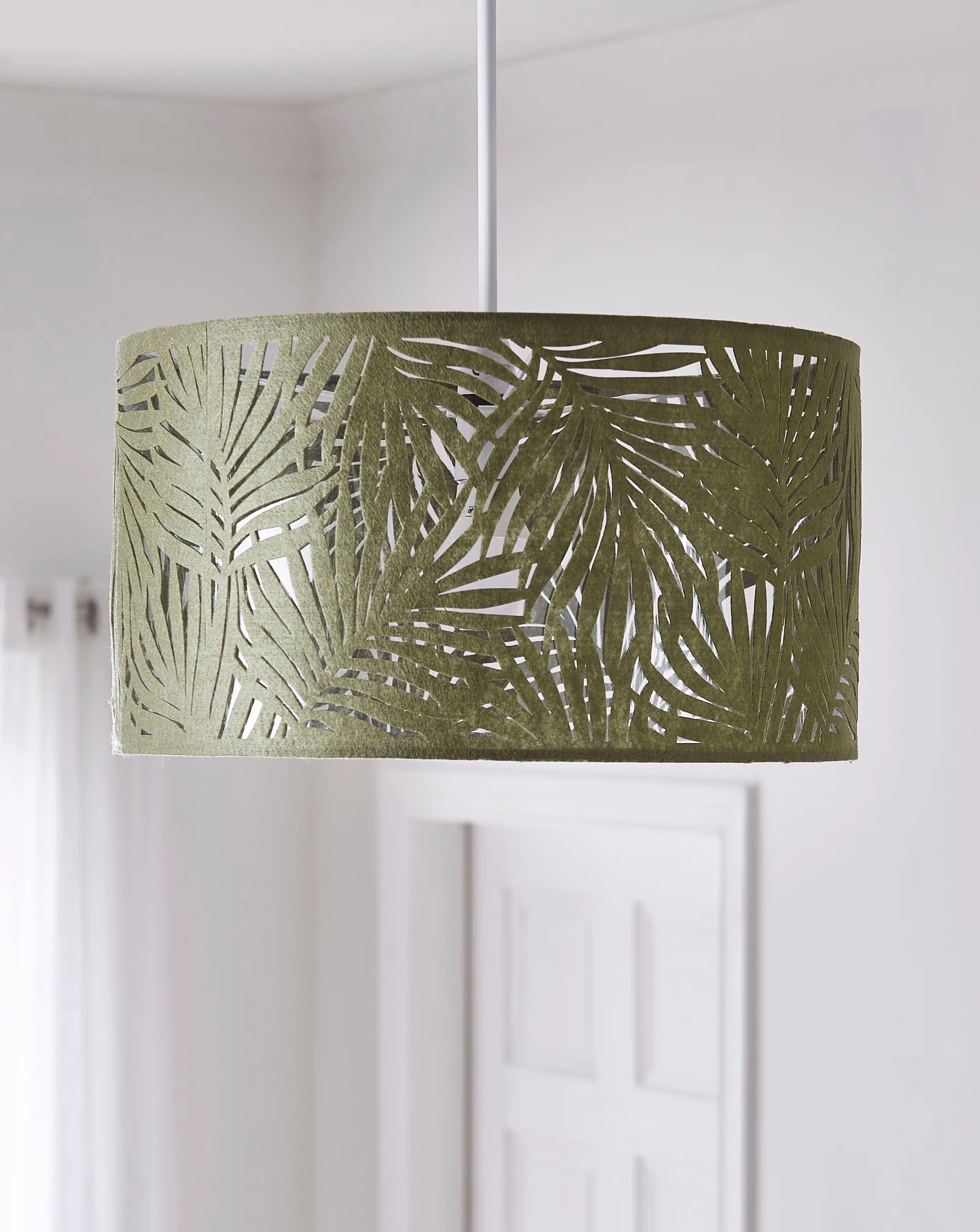 Textured Leaf Pattern Pendant Shade 40cm