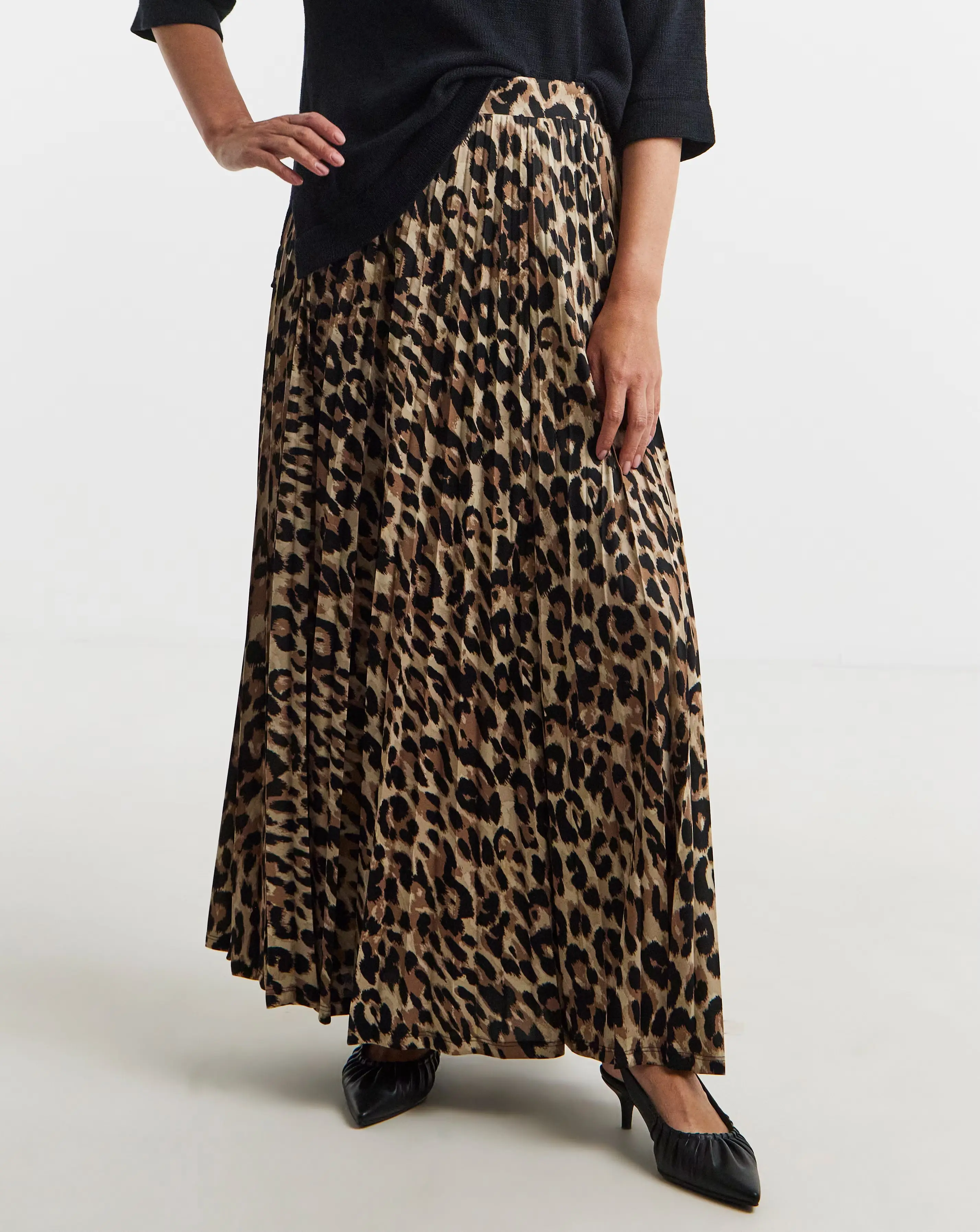 Animal Pleated Pull On Jersey Maxi Skirt 2 Animal Pleated Pull On Jersey Maxi Skirt