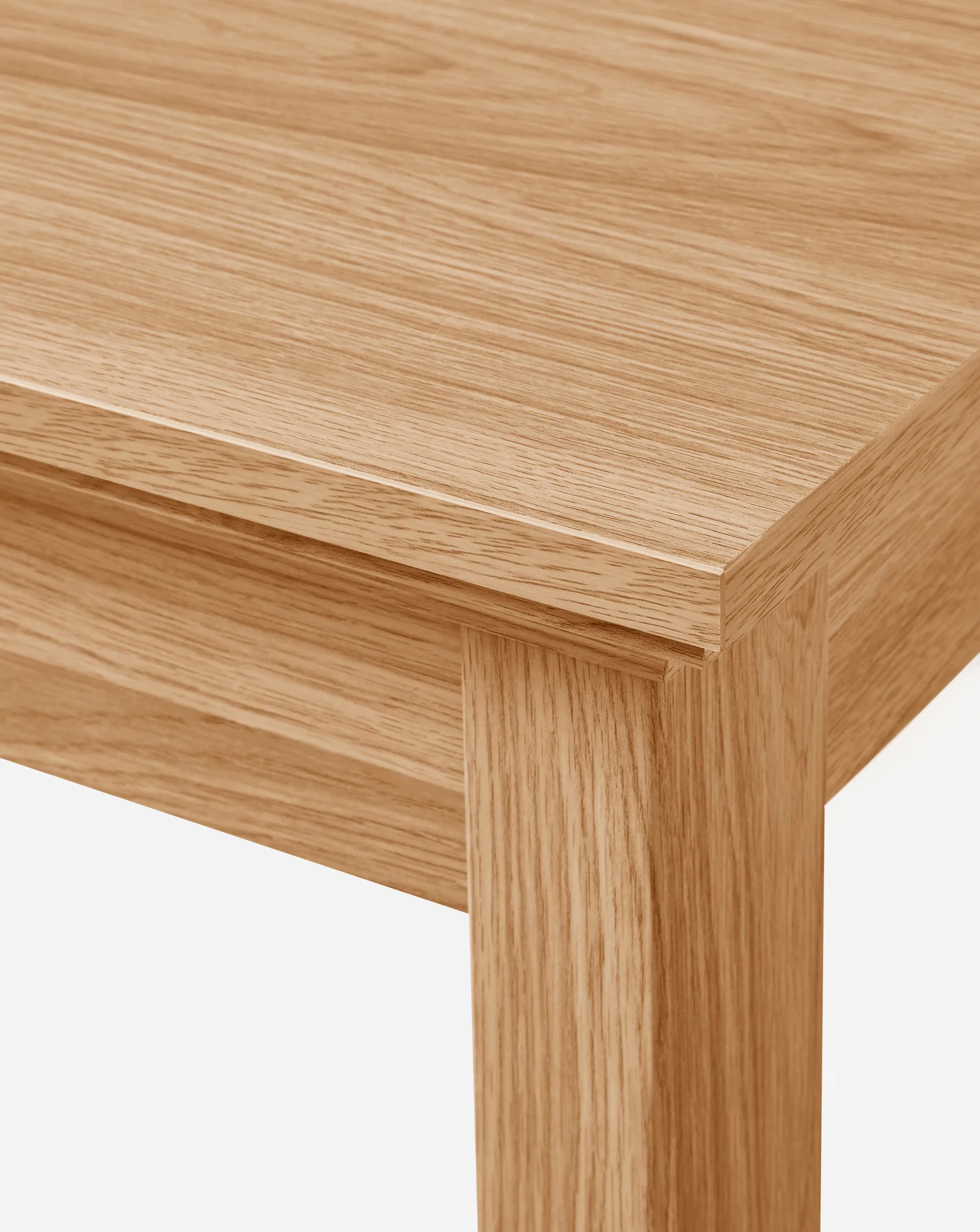 Julipa Ashford Dining Table with 4 Everly Chairs 4 Julipa Ashford Dining Table with 4 Everly Chairs
