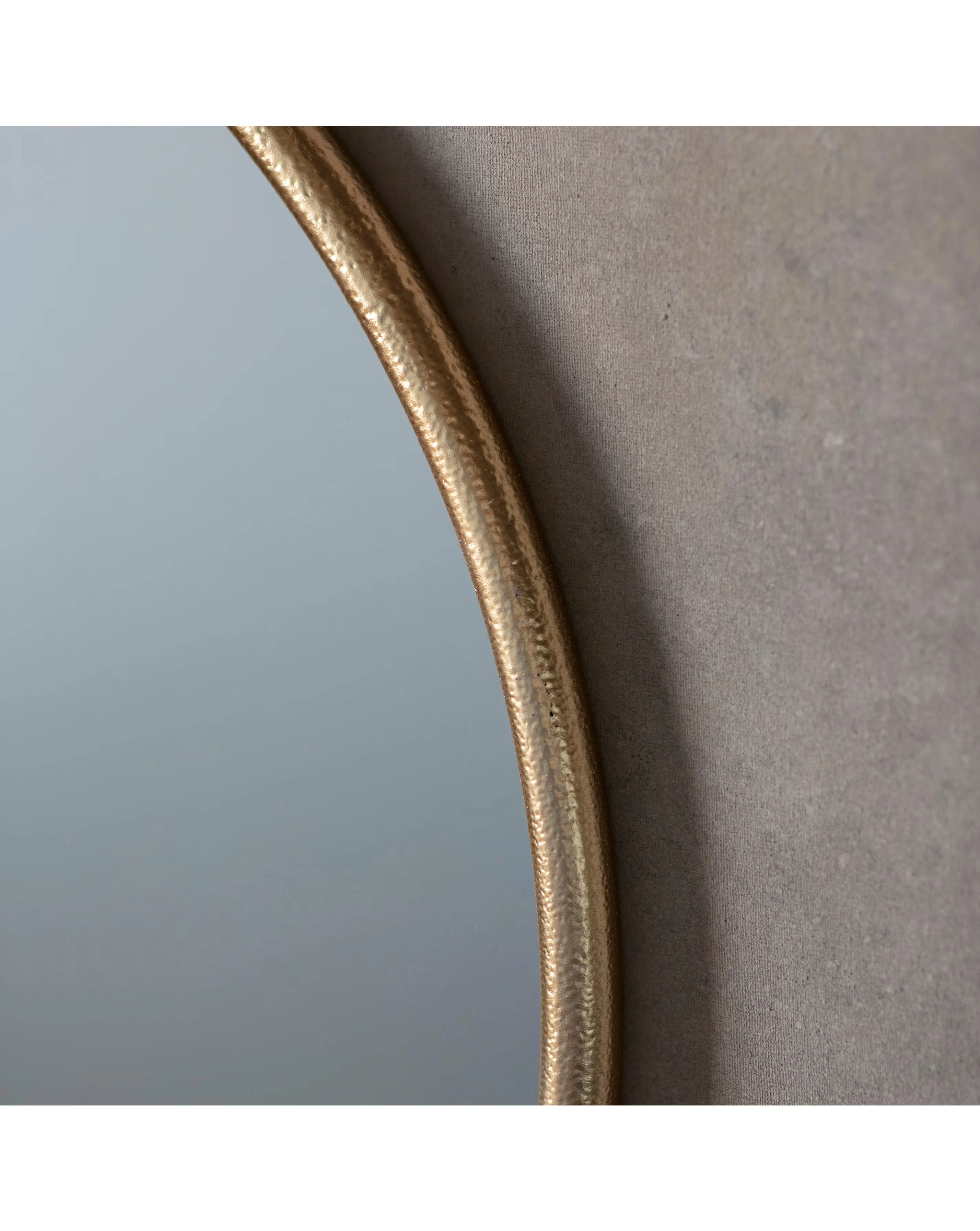 Gallery Bayswater Large Gold Round Mirror 3 Gallery Bayswater Large Gold Round Mirror