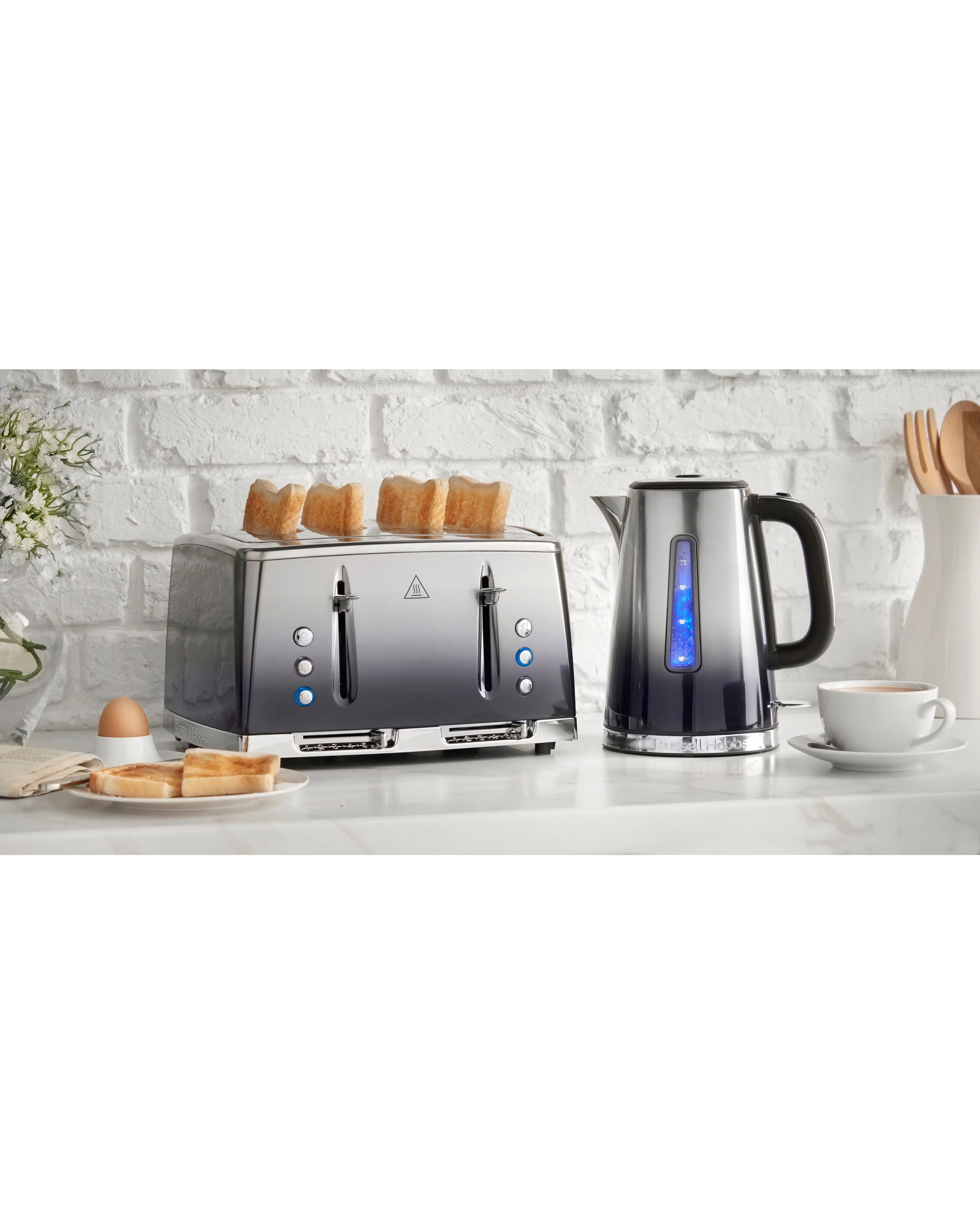 Russell Hobbs 25111 Eclipse Quiet Boil Midnight Blue Kettle 2 Russell Hobbs 25111 Eclipse Quiet Boil Midnight Blue Kettle