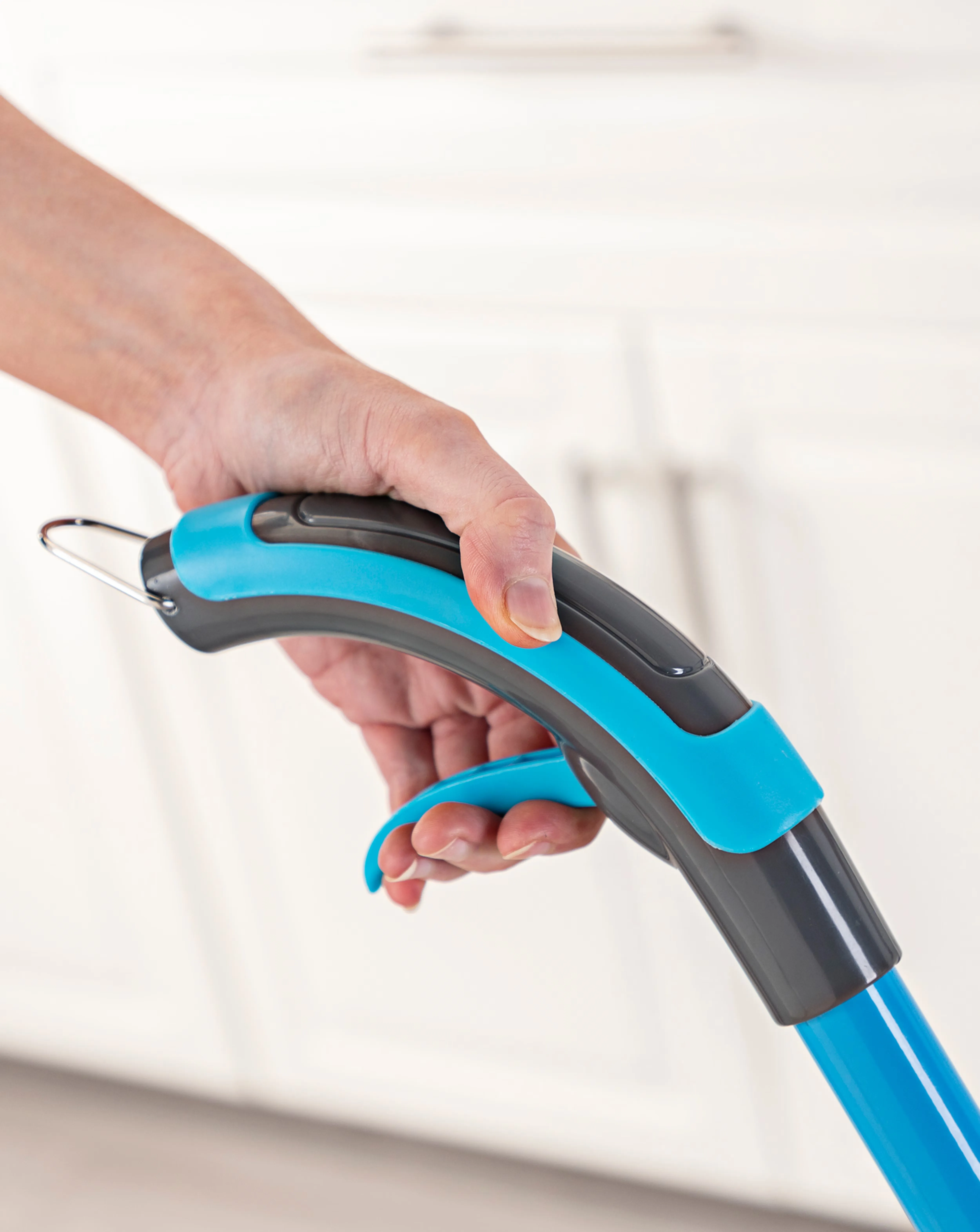 Minky 4 in 1 Action Spray Mop 2 Minky 4 in 1 Action Spray Mop