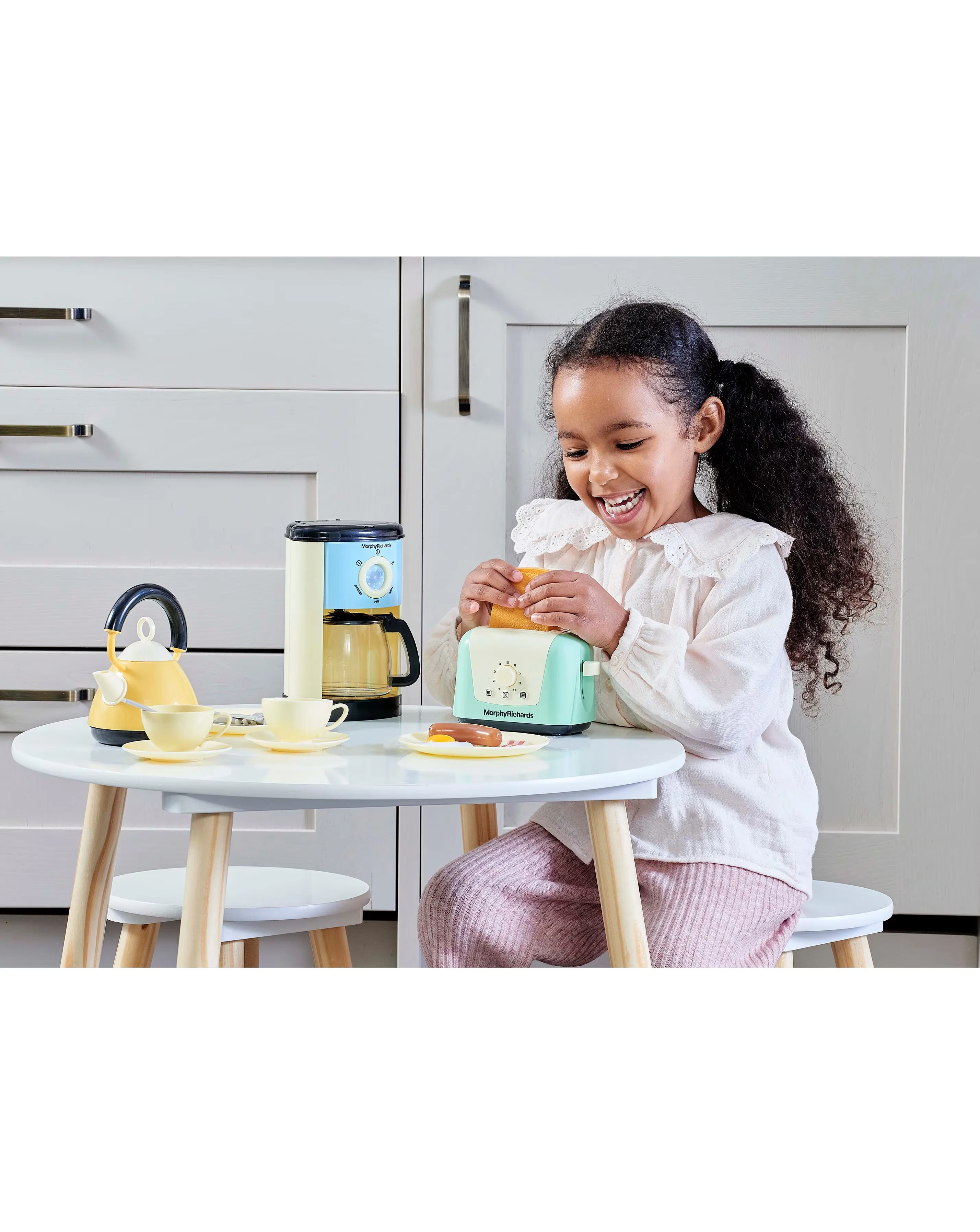 Casdon Morphy Richards Toy Kitchen Set 4 Casdon Morphy Richards Toy Kitchen Set