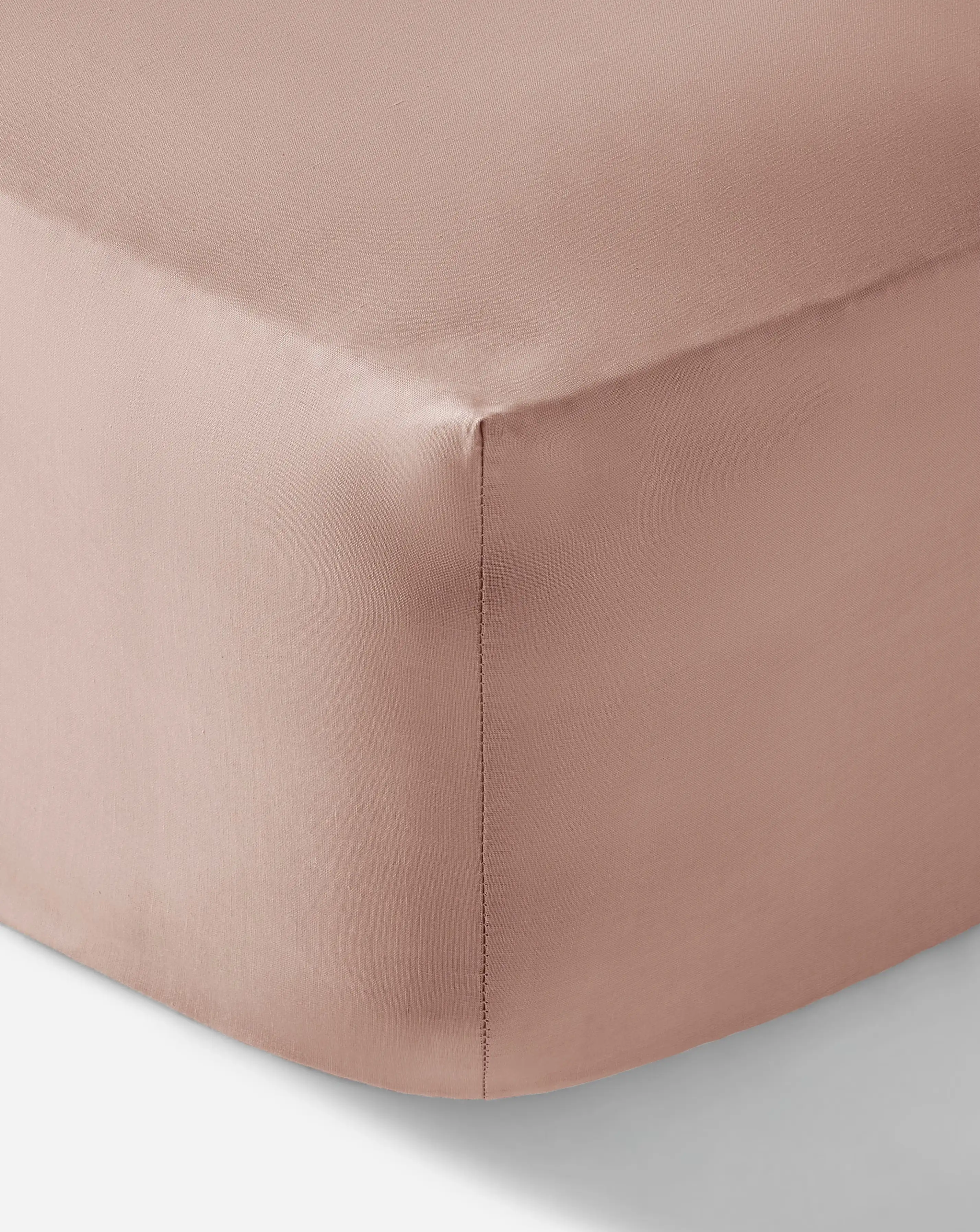 Easy Care Plain Dye Extra Deep Fitted Sheet 2 Easy Care Plain Dye Extra Deep Fitted Sheet