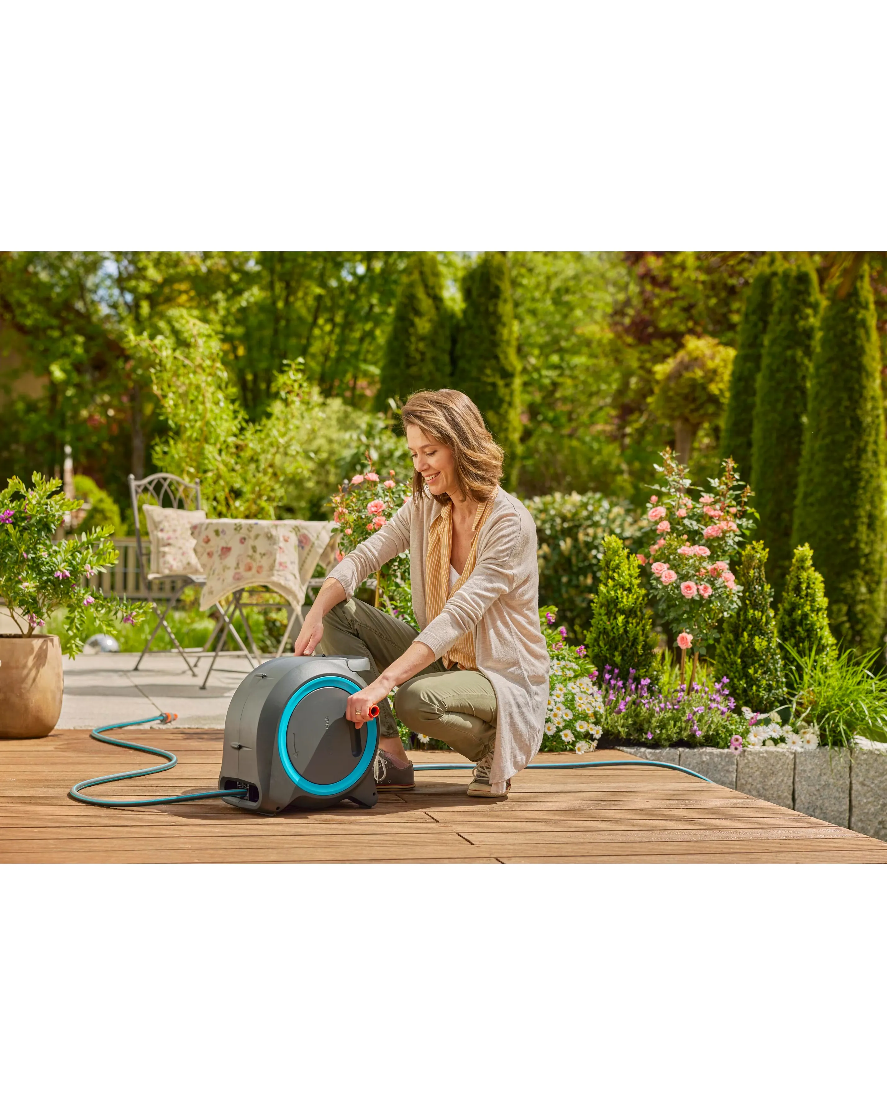 Gardena Wall-Mounted Dual Hose Box 25m 9 Gardena Wall-Mounted Dual Hose Box 25m