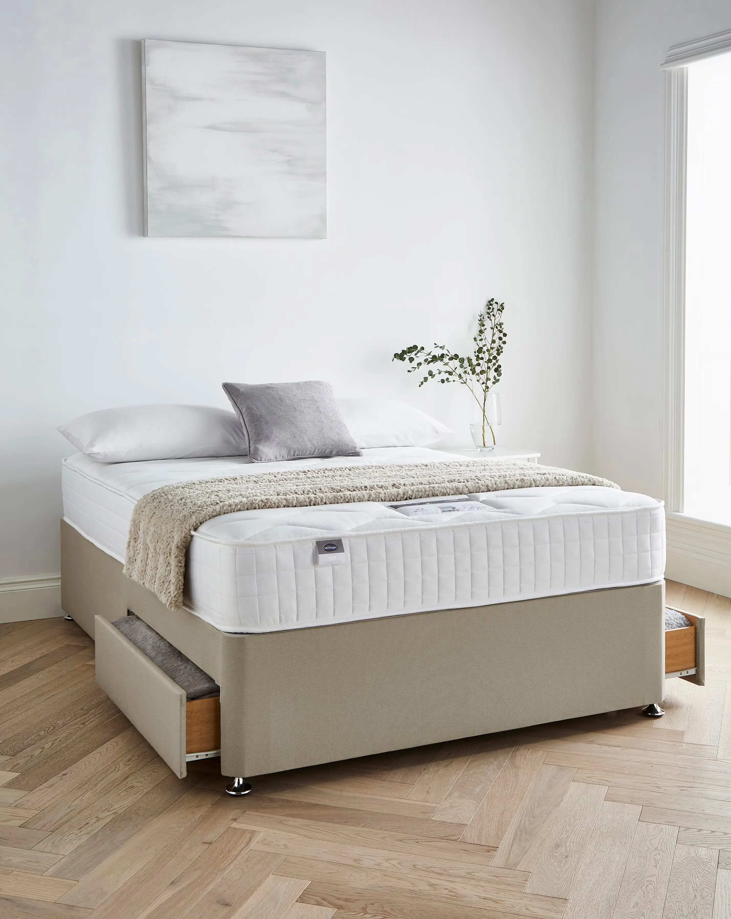 Silentnight 1000 Pocket Divan Set with 2 Drawers 1 Silentnight 1000 Pocket Divan Set with 2 Drawers