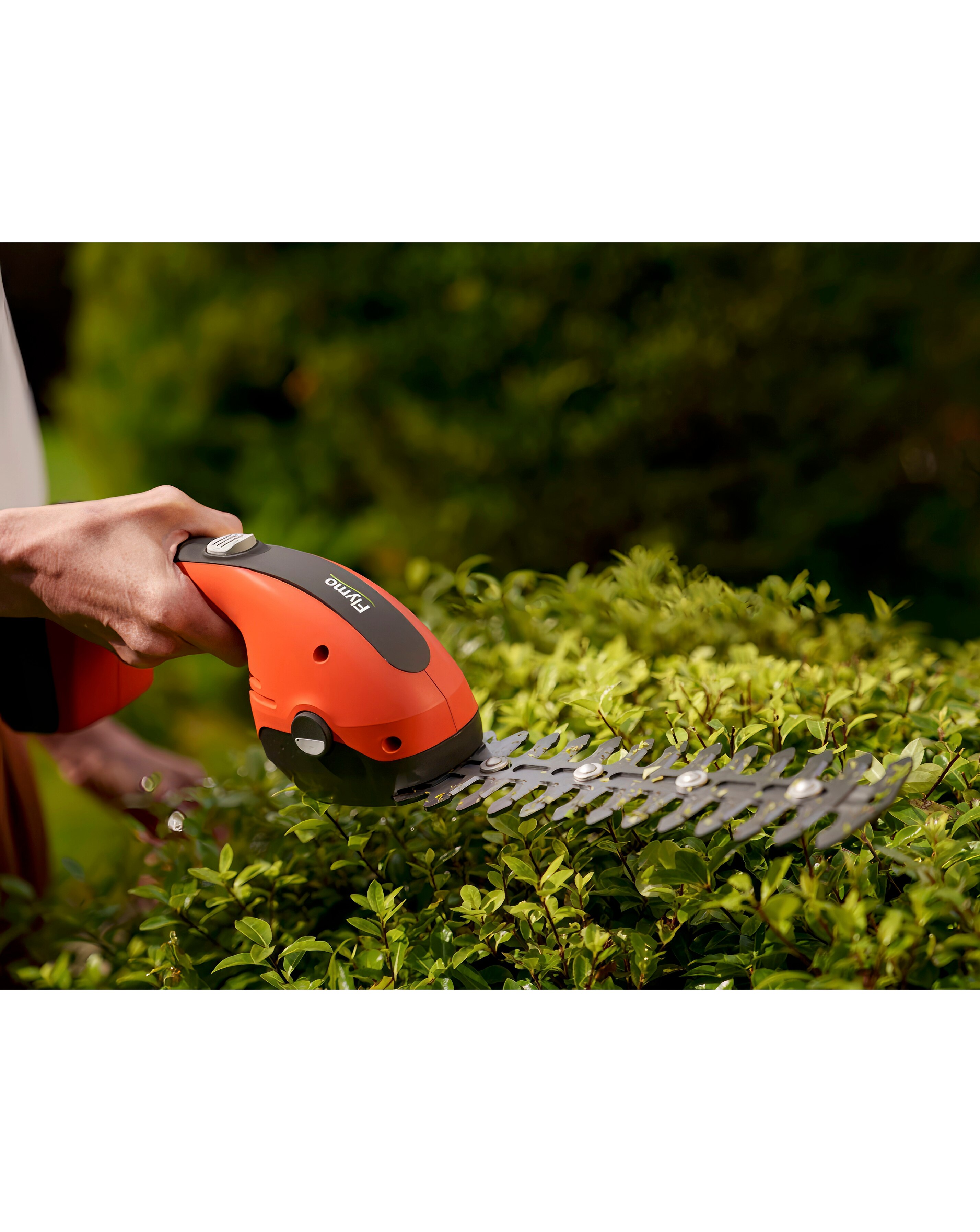 Flymo 18V SimpliShear Cordless Hedge Trimmer Kit 2 Flymo 18V SimpliShear Cordless Hedge Trimmer Kit