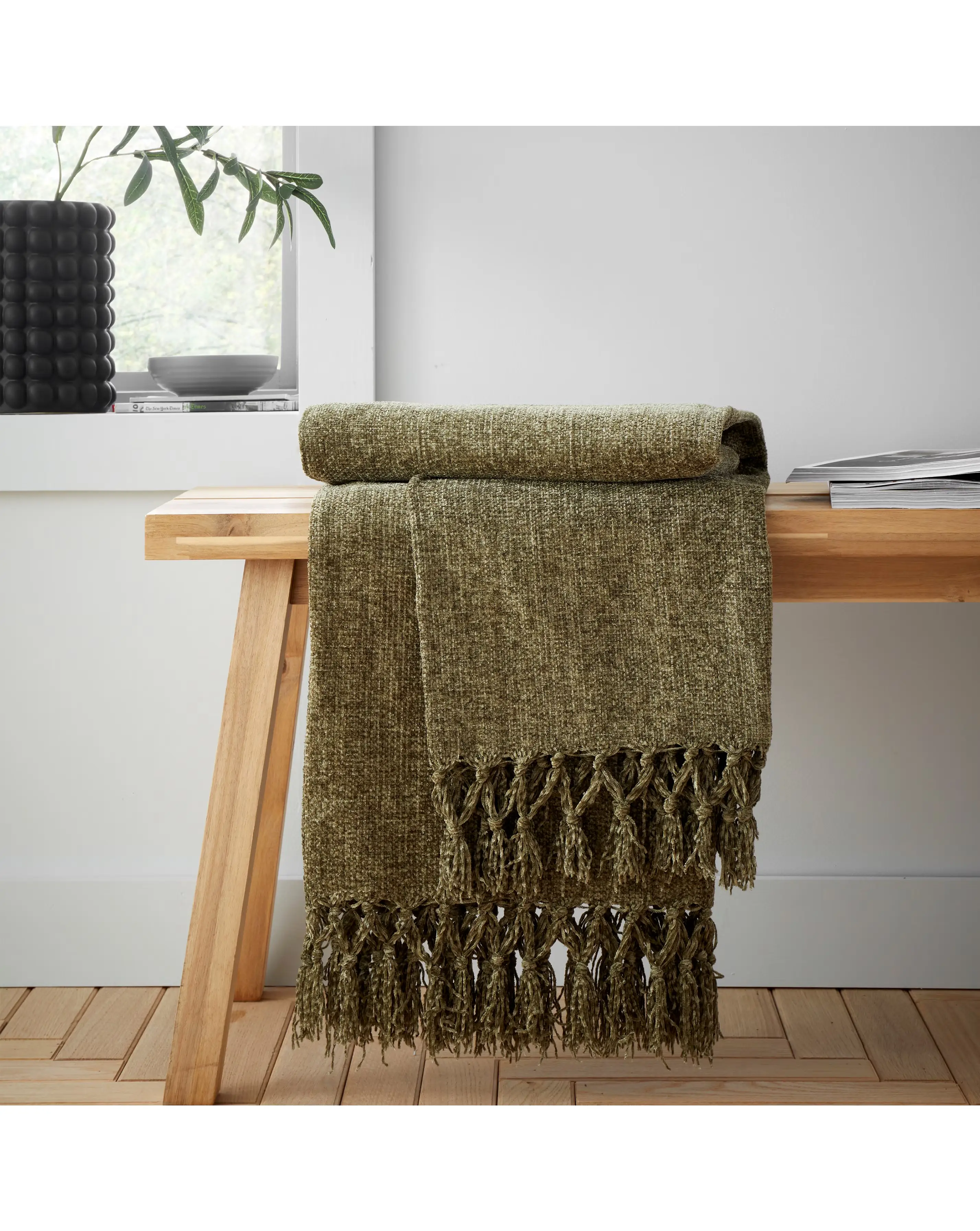 Catherine Lansfield Plain Chenille Throw 1 Catherine Lansfield Plain Chenille Throw