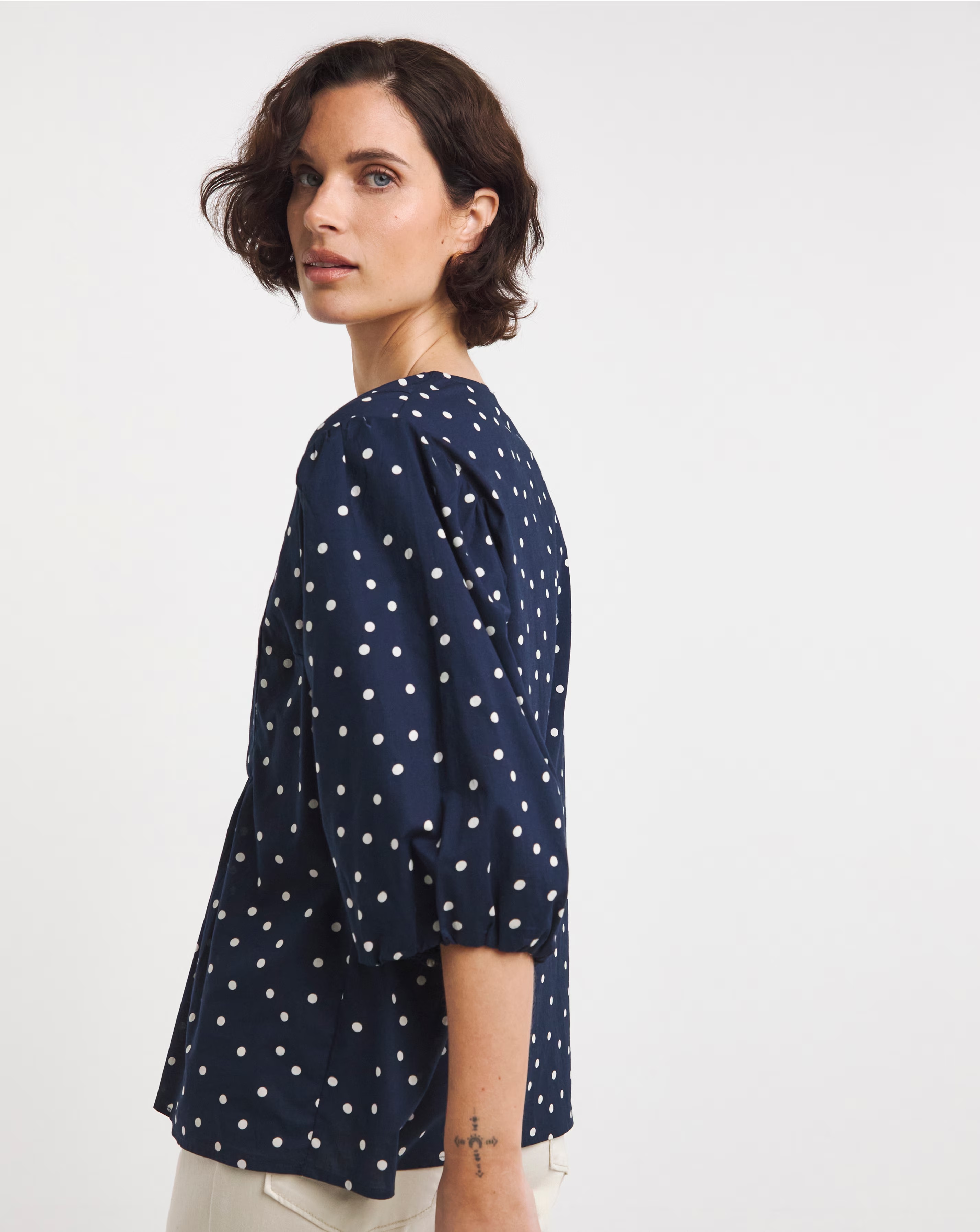 V Neck Bubble Sleeve Top 4 V Neck Bubble Sleeve Top
