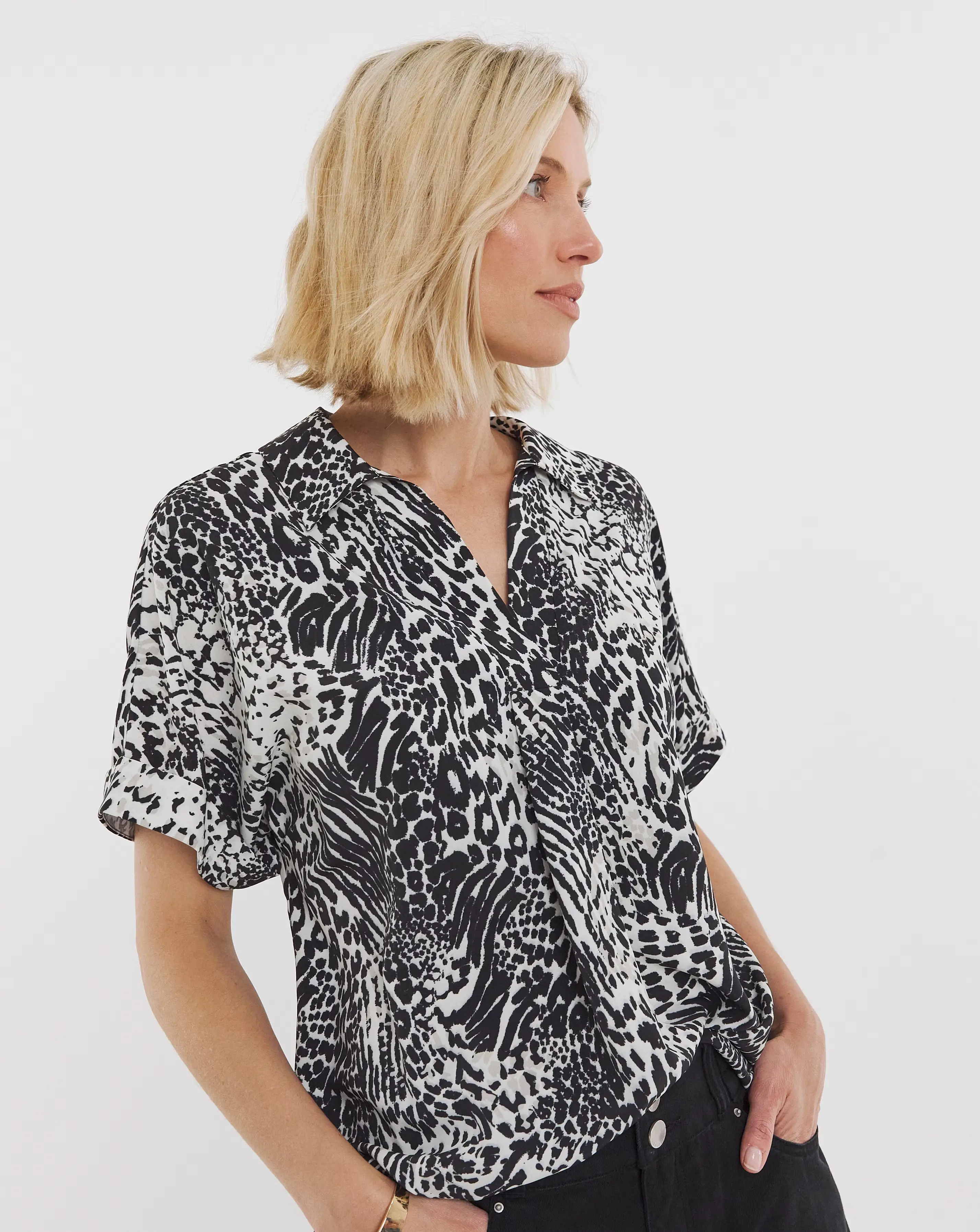 Collar Detail Short Sleeve Popover Blouse 1 Collar Detail Short Sleeve Popover Blouse