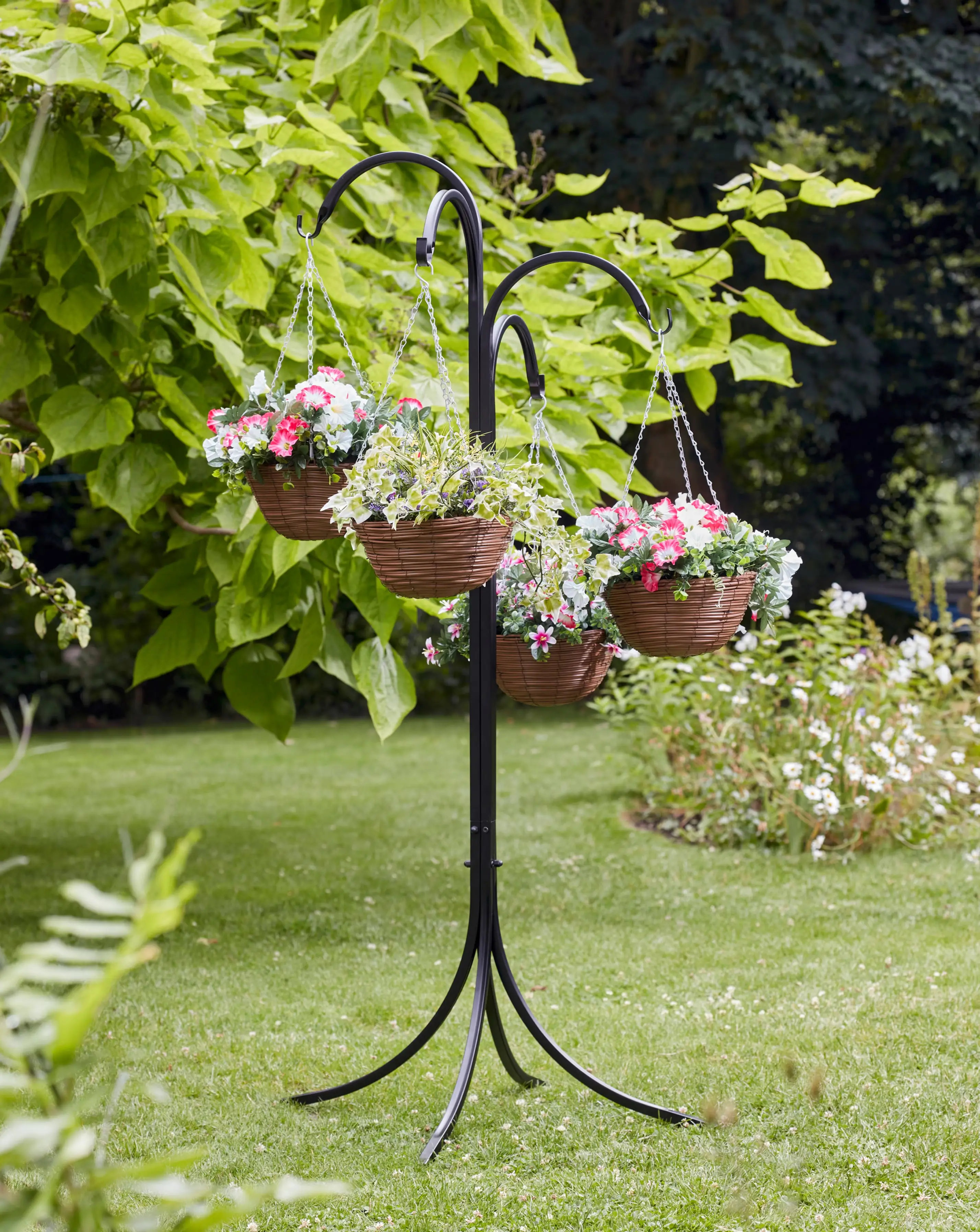 Titan 4-Way Garden Hanger 4 Titan 4-Way Garden Hanger