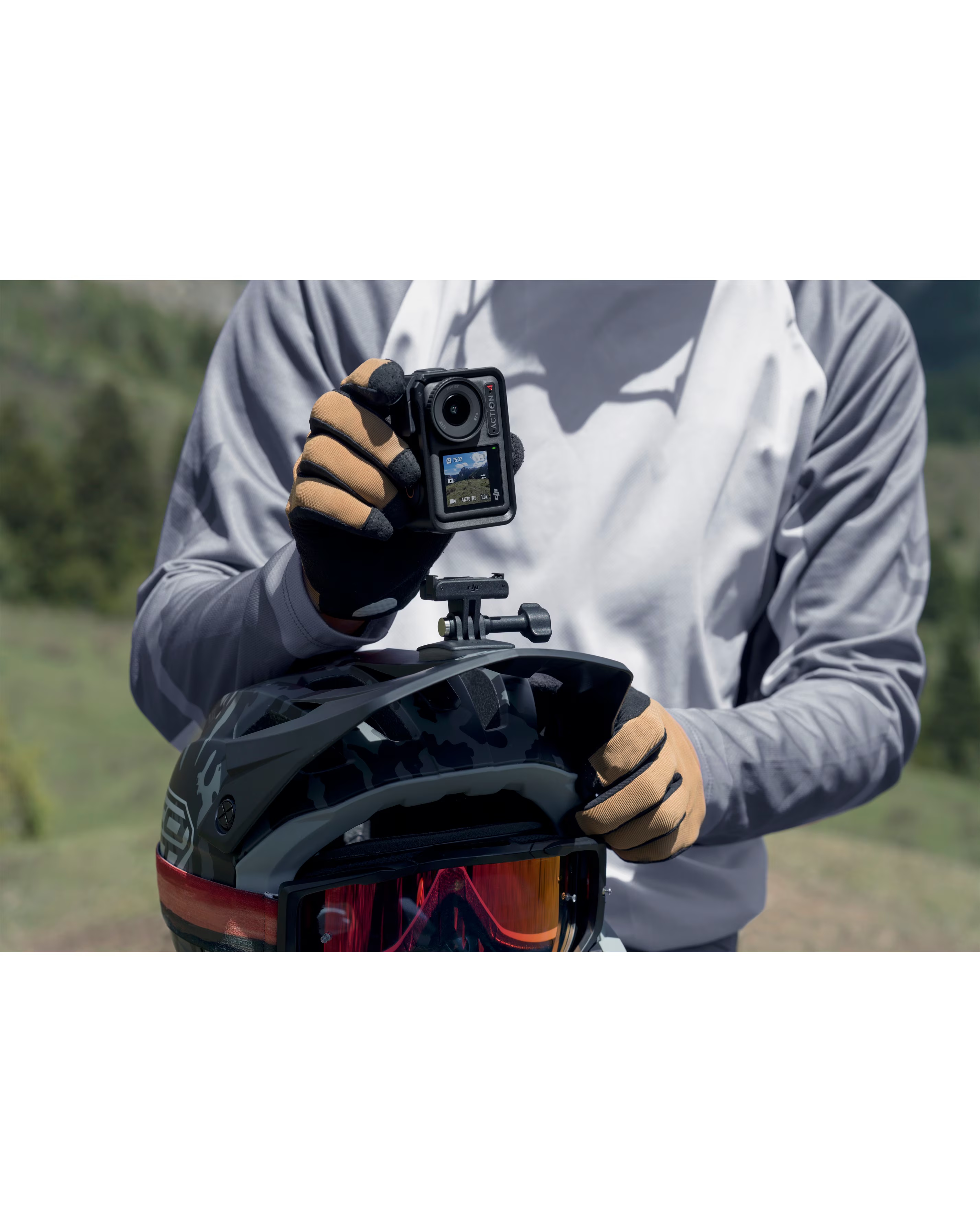 DJI Osmo Action 4 - Standard Combo 3 DJI Osmo Action 4 - Standard Combo