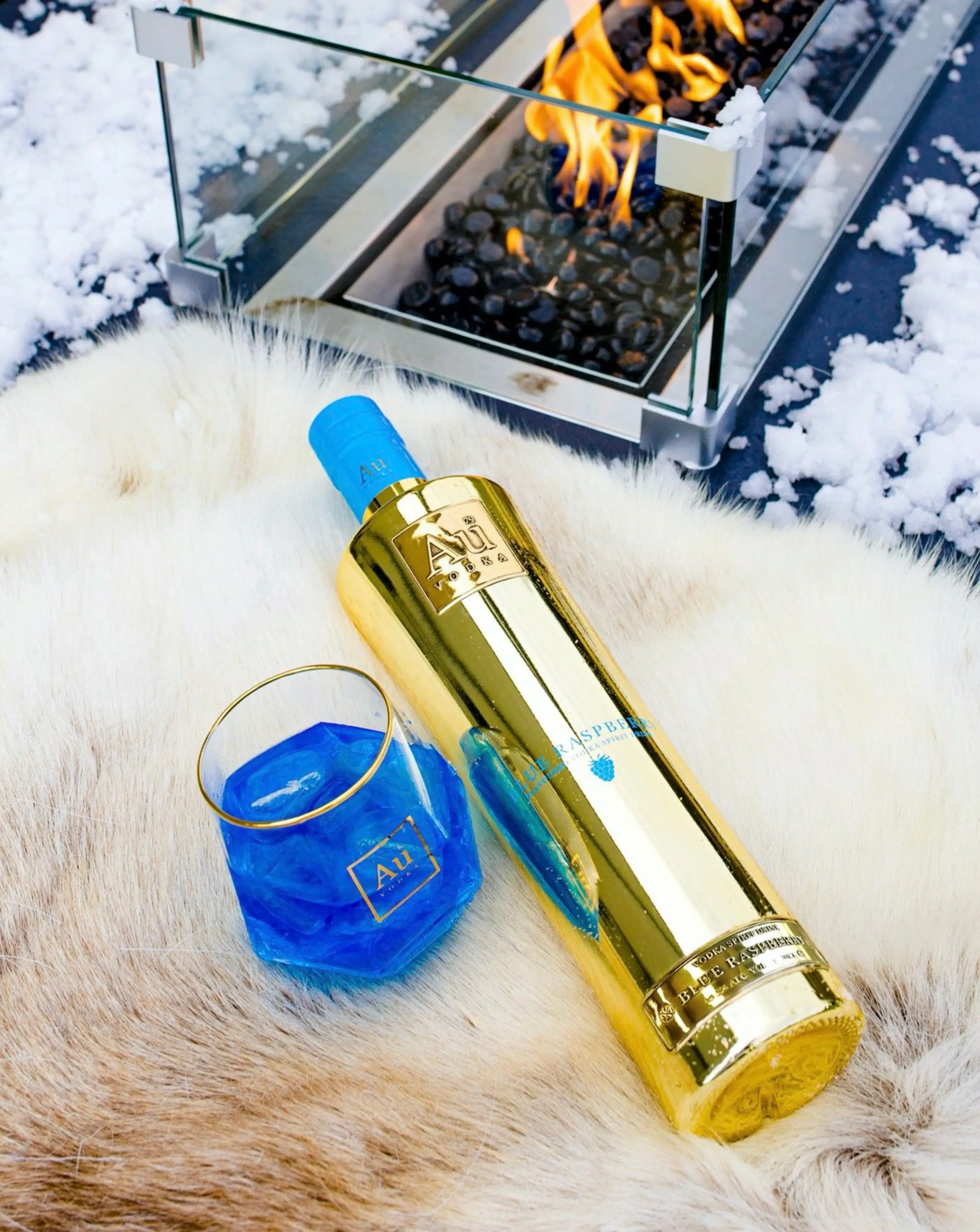 Au Vodka Blue Raspberry 70cl 1 Au Vodka Blue Raspberry 70cl