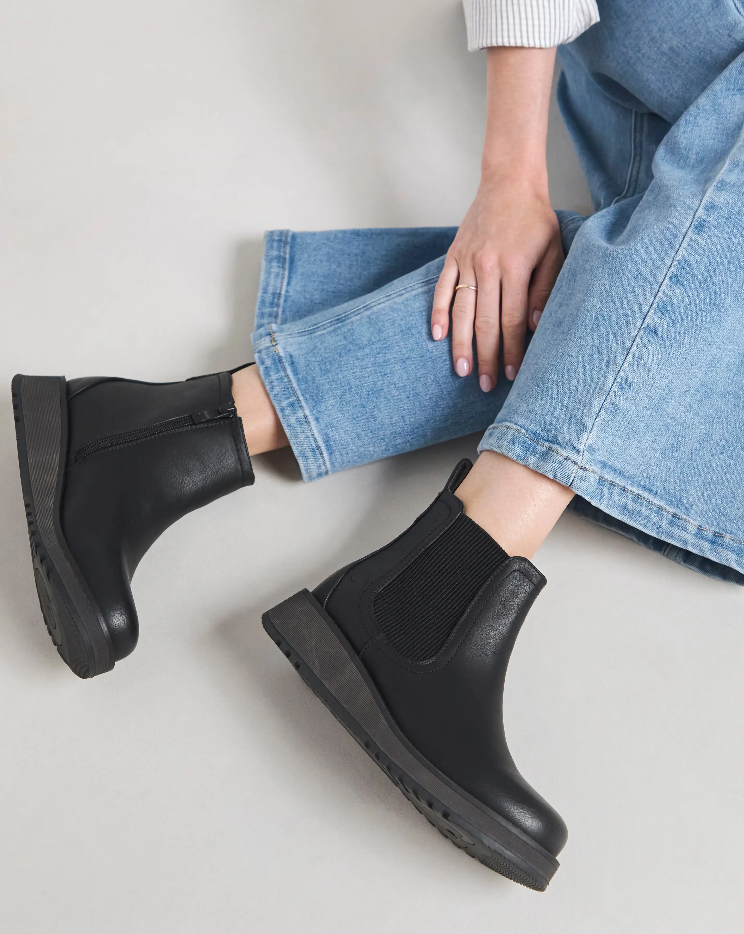 Heavenly Feet Rolo Chelsea Boot Extra Wide EEE Fit 1 Heavenly Feet Rolo Chelsea Boot Wide E Fit