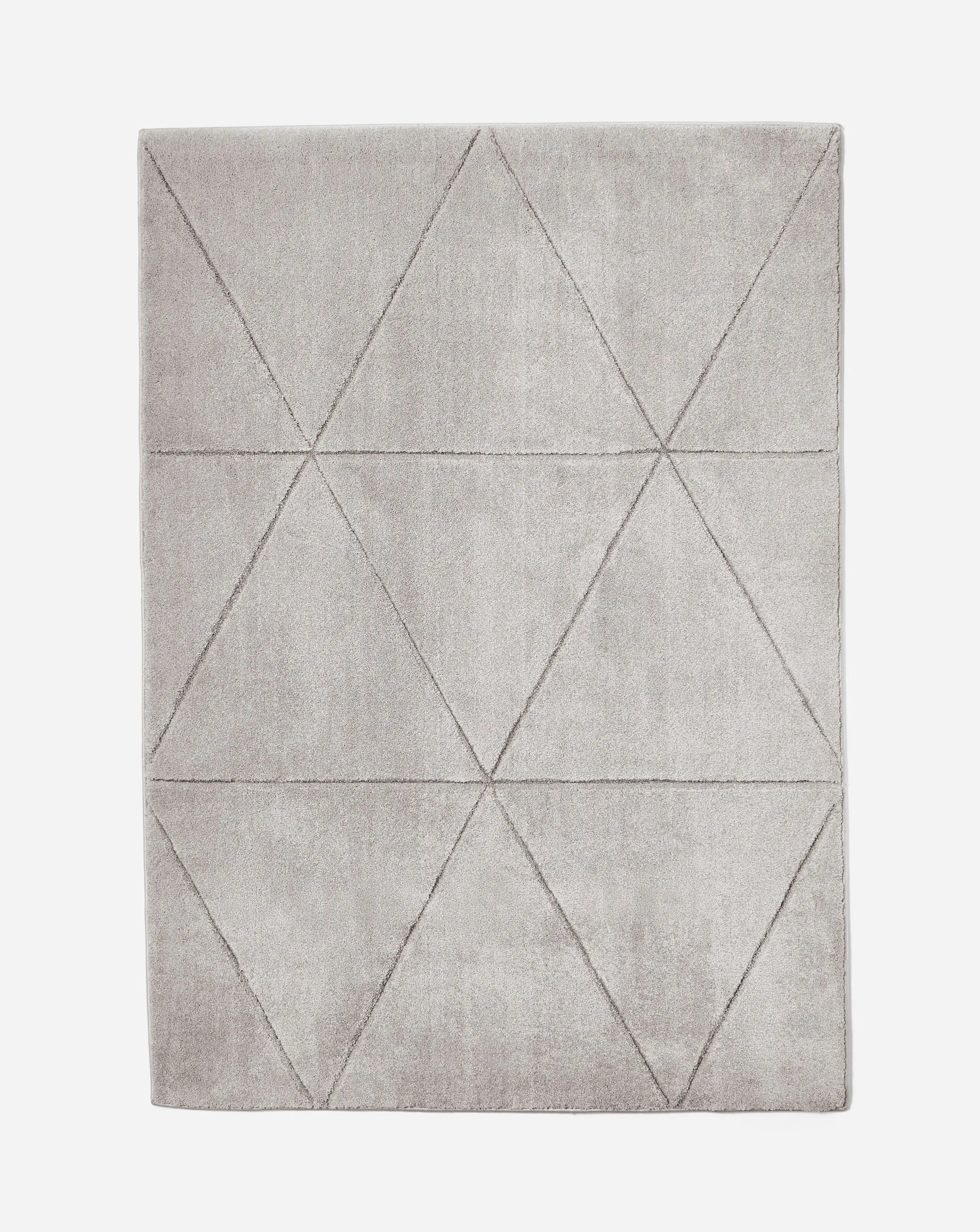 Sara Carved Triangle Rug 4 Sara Carved Triangle Rug