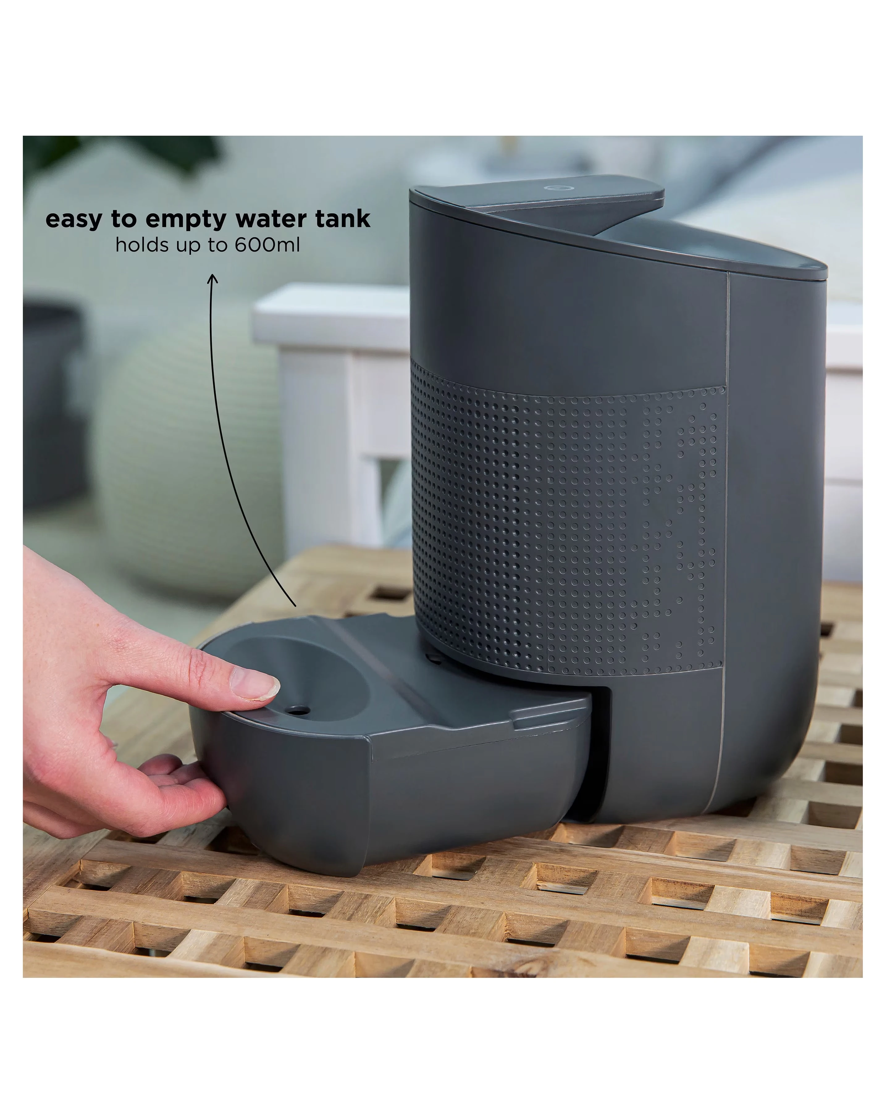 Russell Hobbs 600ml Grey Dehumidifier with Auto Defrost 2 Russell Hobbs 600ml Grey Dehumidifier with Auto Defrost