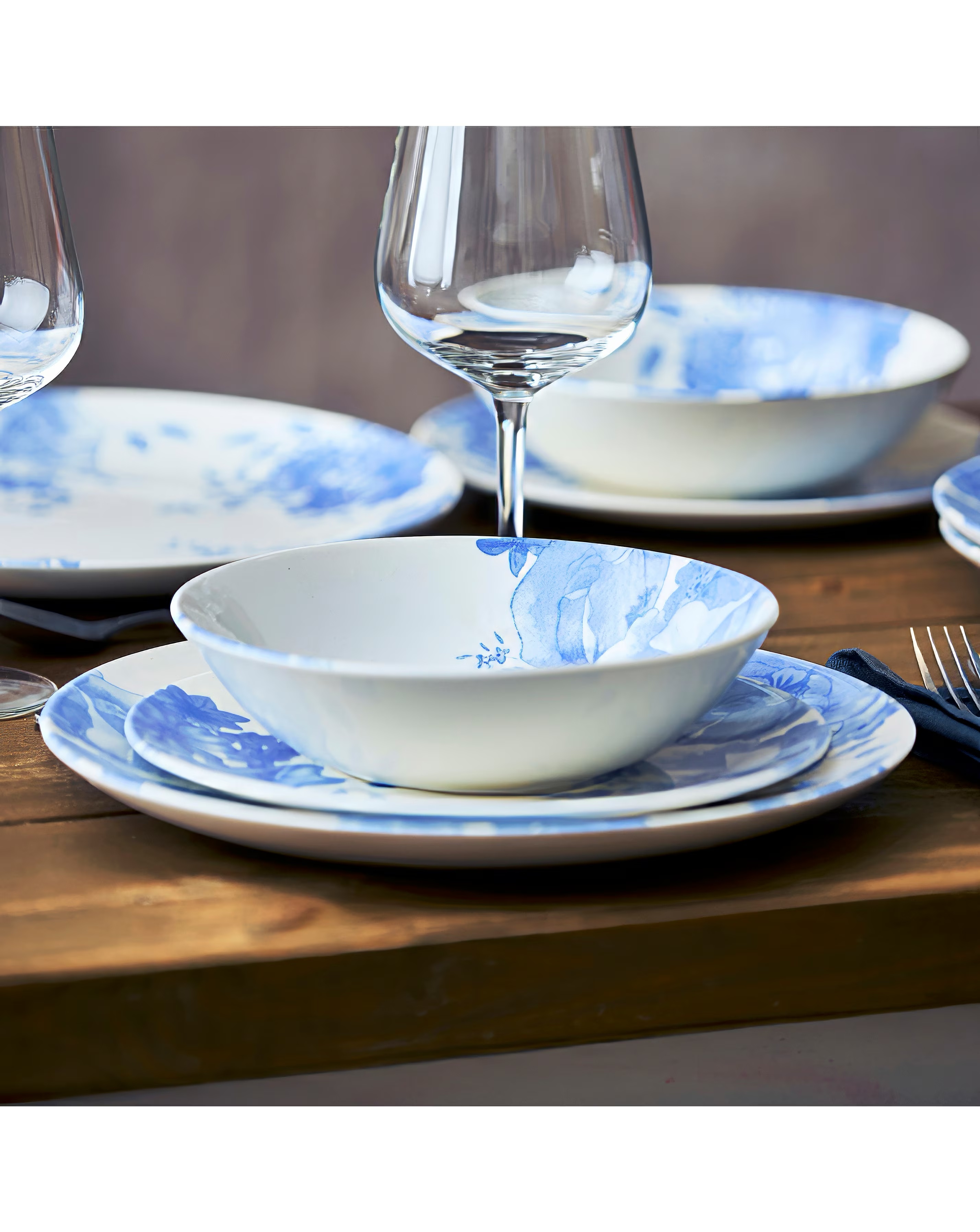 Wade Floral 12 Piece Dinner Set 1 Wade Floral 12 Piece Dinner Set