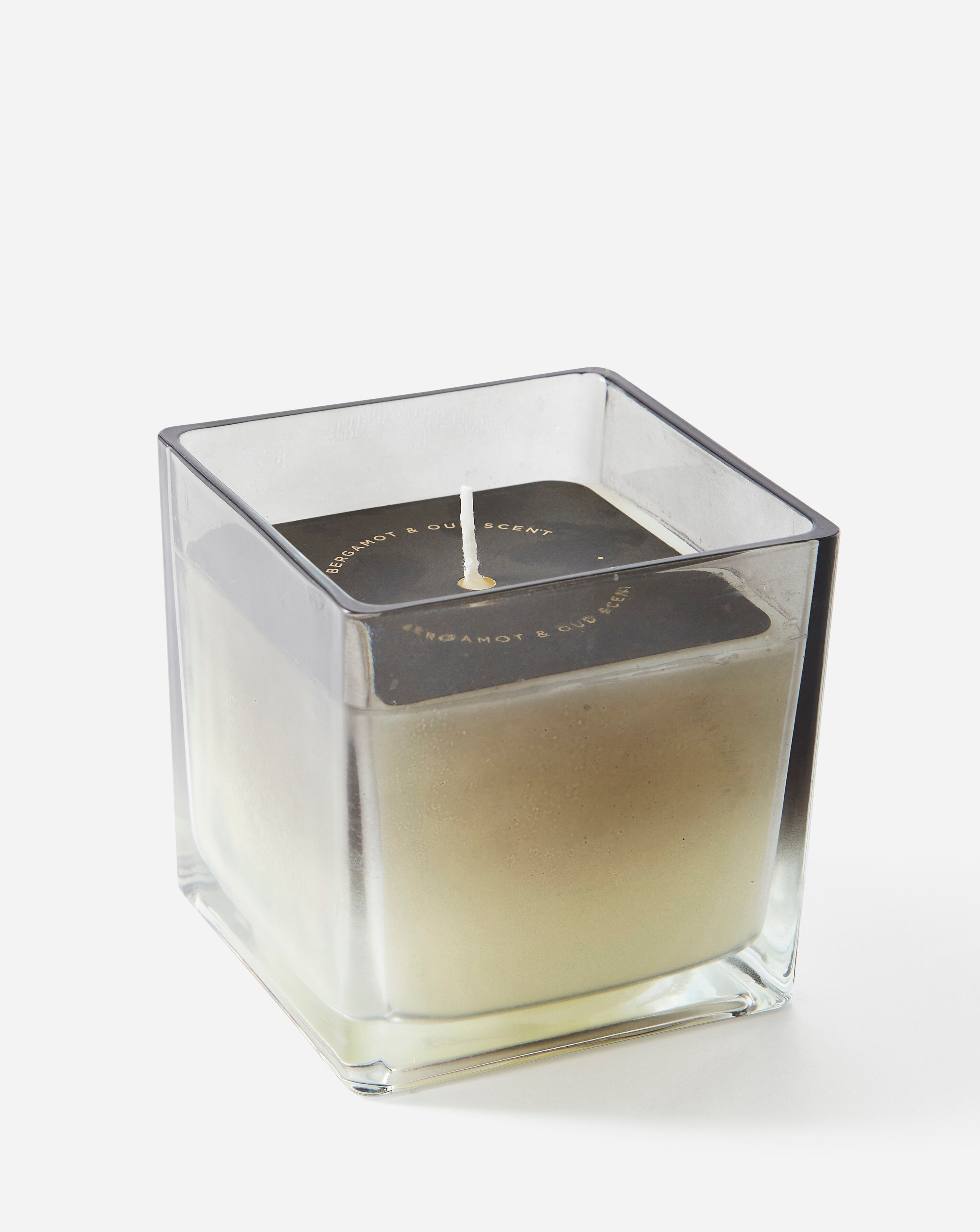 Bergamot & Oud Scented Medium Candle 3 Bergamot & Oud Scented Medium Candle