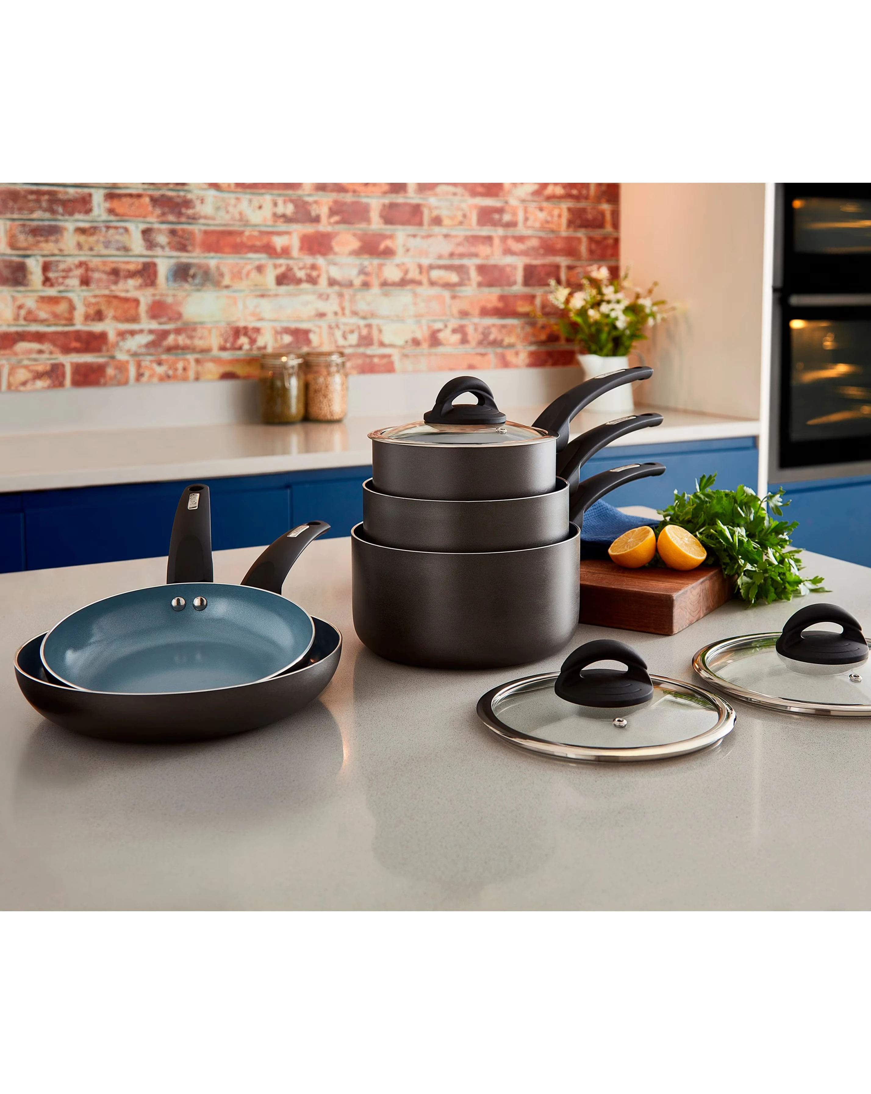 Tower Cerasure 5 Piece Pan Set 2 Tower Cerasure 5 Piece Pan Set