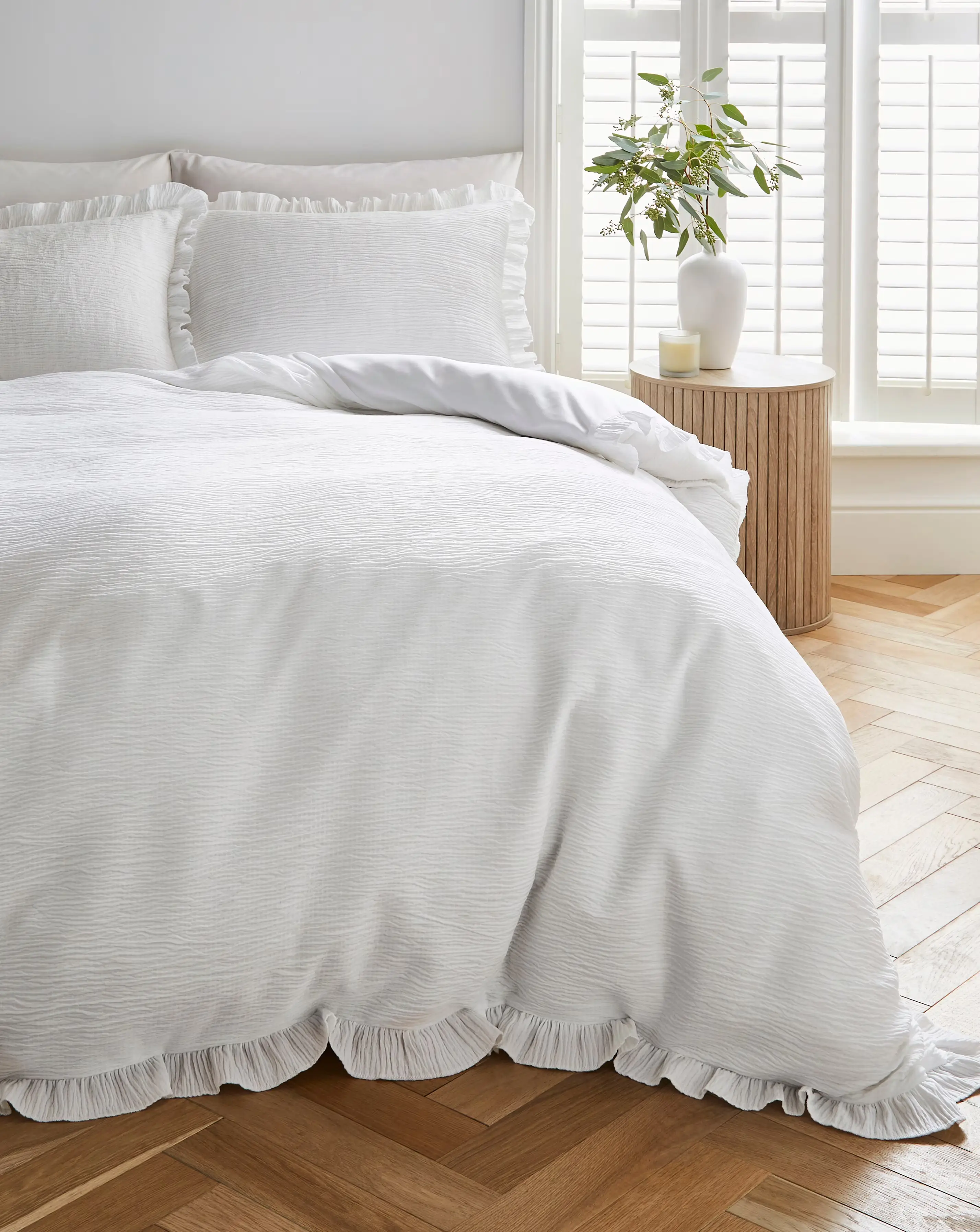 Crinkle Ruffled Edge Duvet Cover Set 1 Crinkle Ruffled Edge Duvet Cover Set