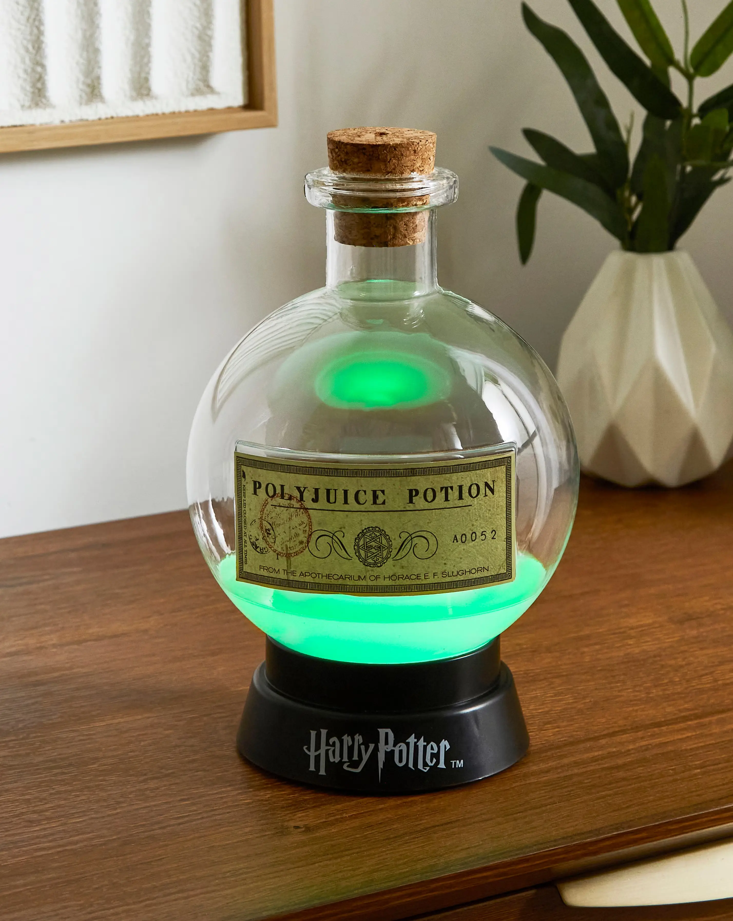 Harry Potter Large Potion Lamp - 20cm Tall 2 Harry Potter Large Potion Lamp - 20cm Tall