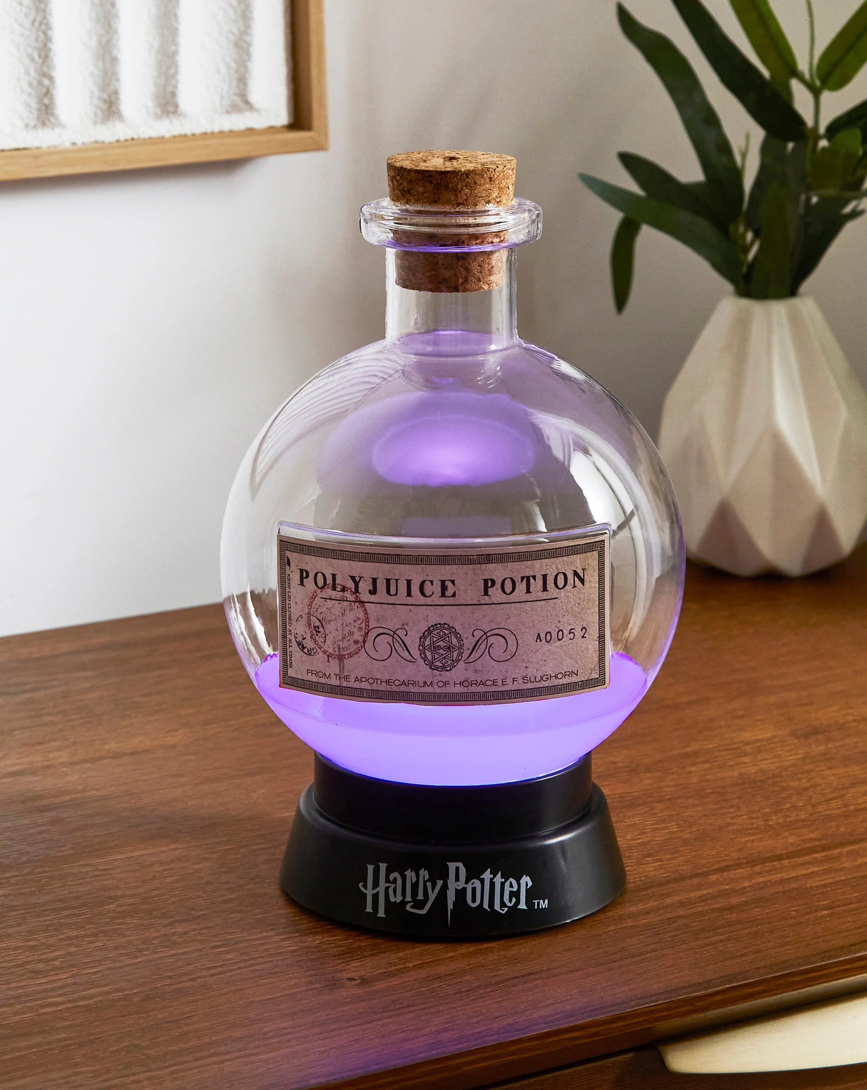Harry Potter Large Potion Lamp - 20cm Tall 3 Harry Potter Large Potion Lamp - 20cm Tall