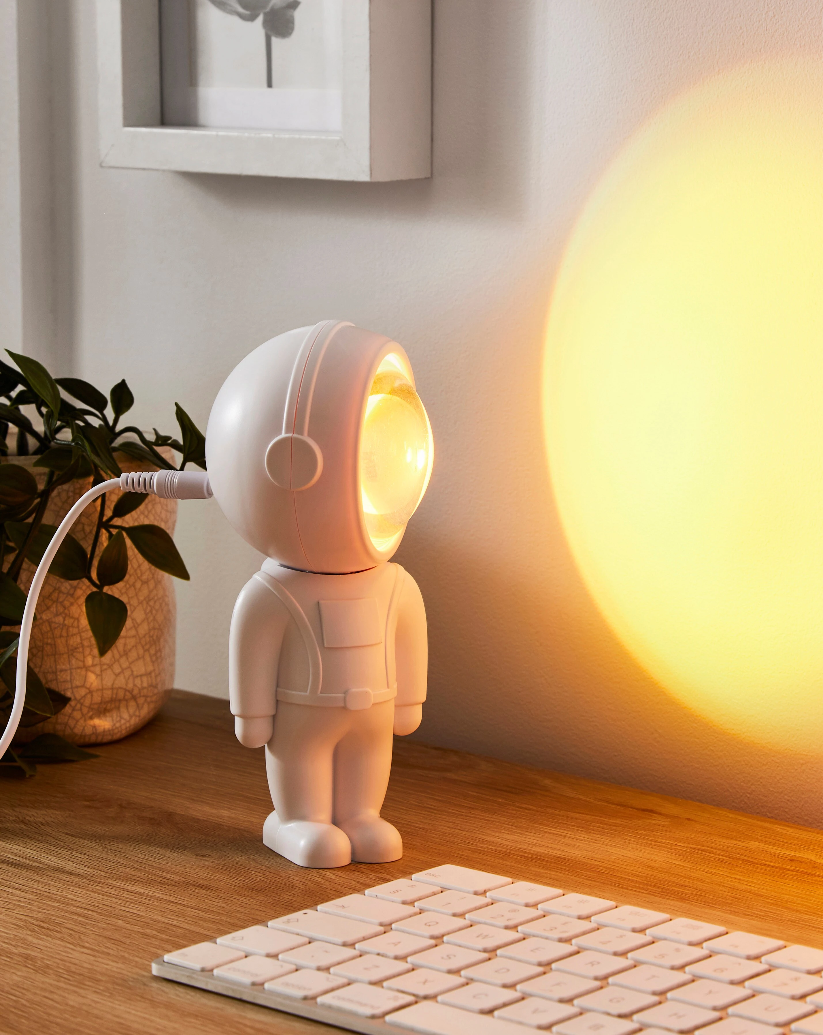 Astronaut Sunset Lamp