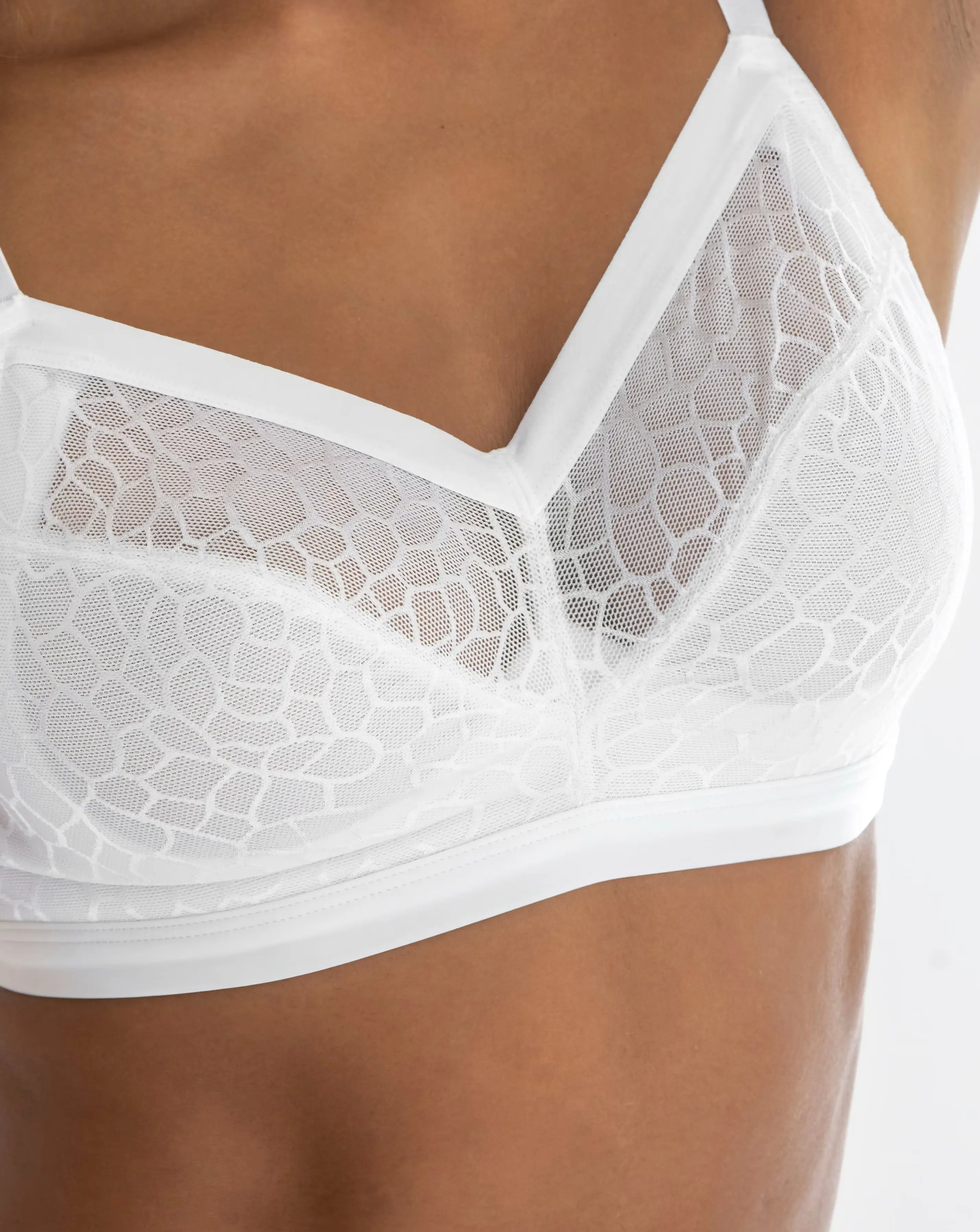Pour Moi Geo Sculpt Fuller Bust Non Wire Bralette White 3 Pour Moi Geo Sculpt Fuller Bust Non Wire Bralette White