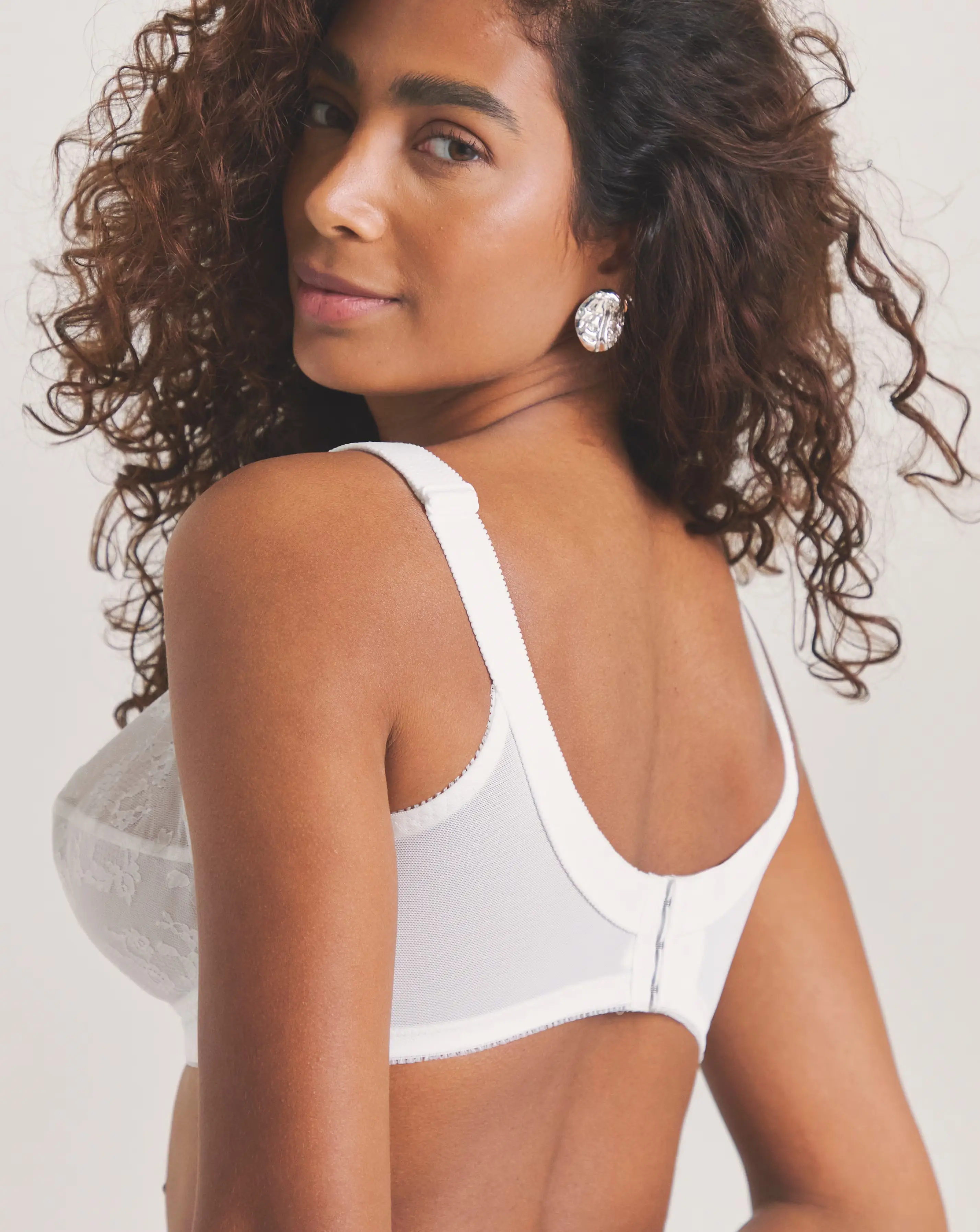 Triumph Doreen Full Cup Non Wired Bra White 3 Triumph Doreen Full Cup Non Wired Bra White
