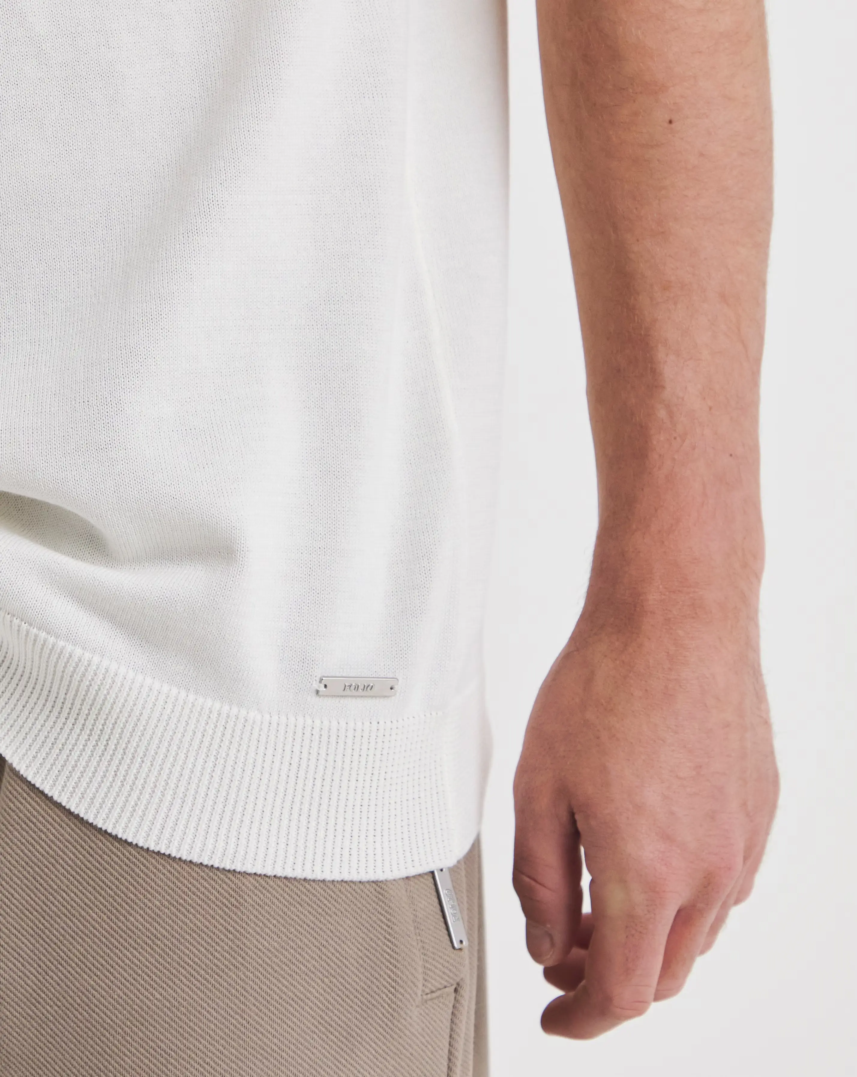 Folio Off White Knitted Crew Neck T-Shirt 5 Folio Off White Knitted Crew Neck T-Shirt