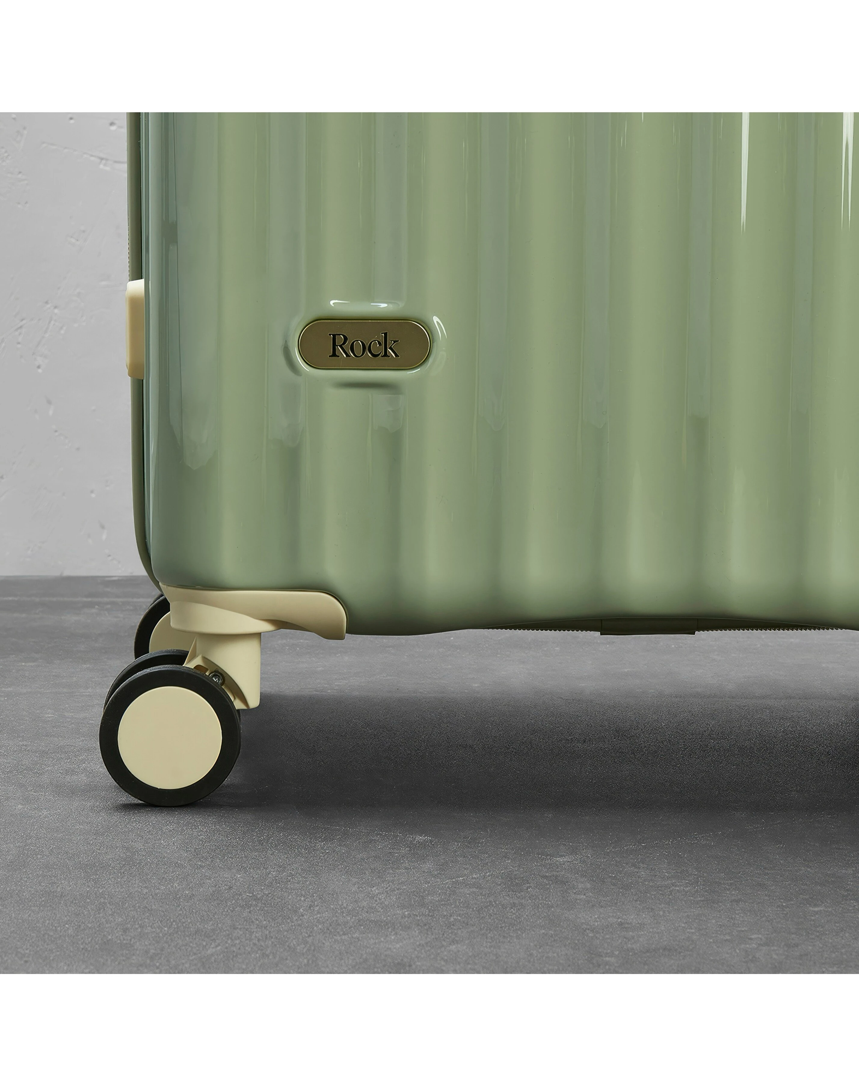 Rock Primrose 3pc Suitcase Set 9 Rock Primrose 3pc Suitcase Set