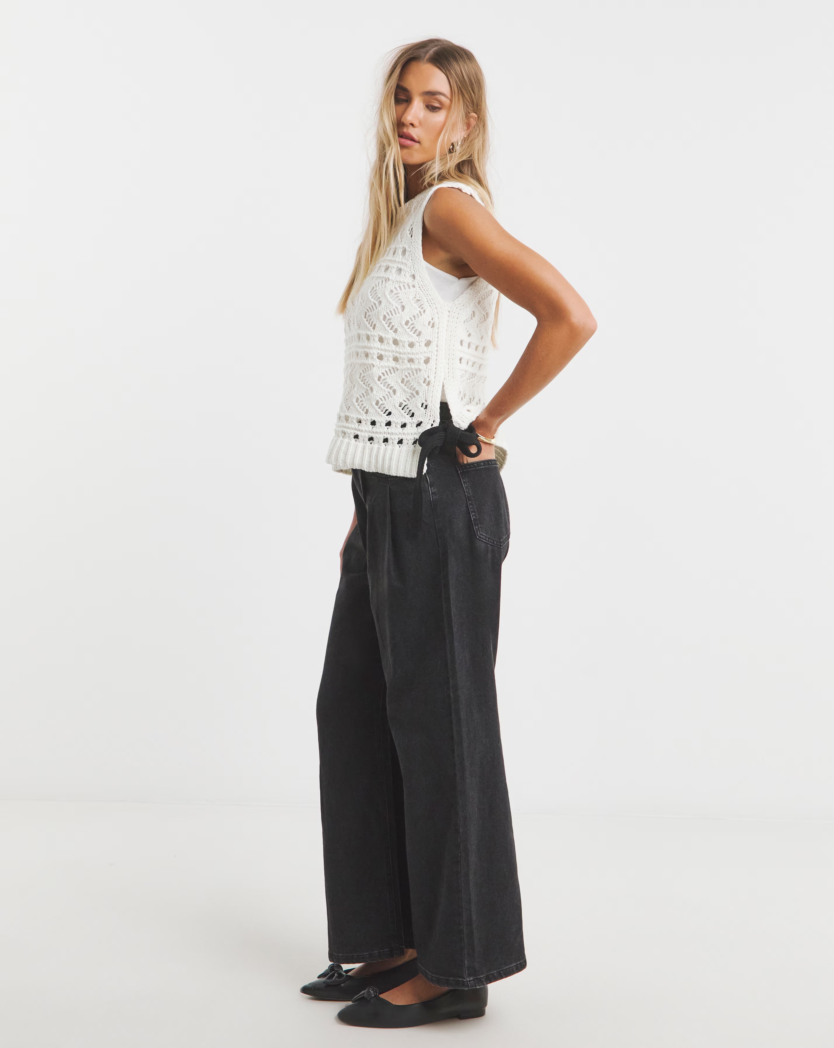 Simply Be Ivory Contrast Tie Side Pointelle Knitted Vest 2 Simply Be Ivory Contrast Tie Side Pointelle Knitted Vest