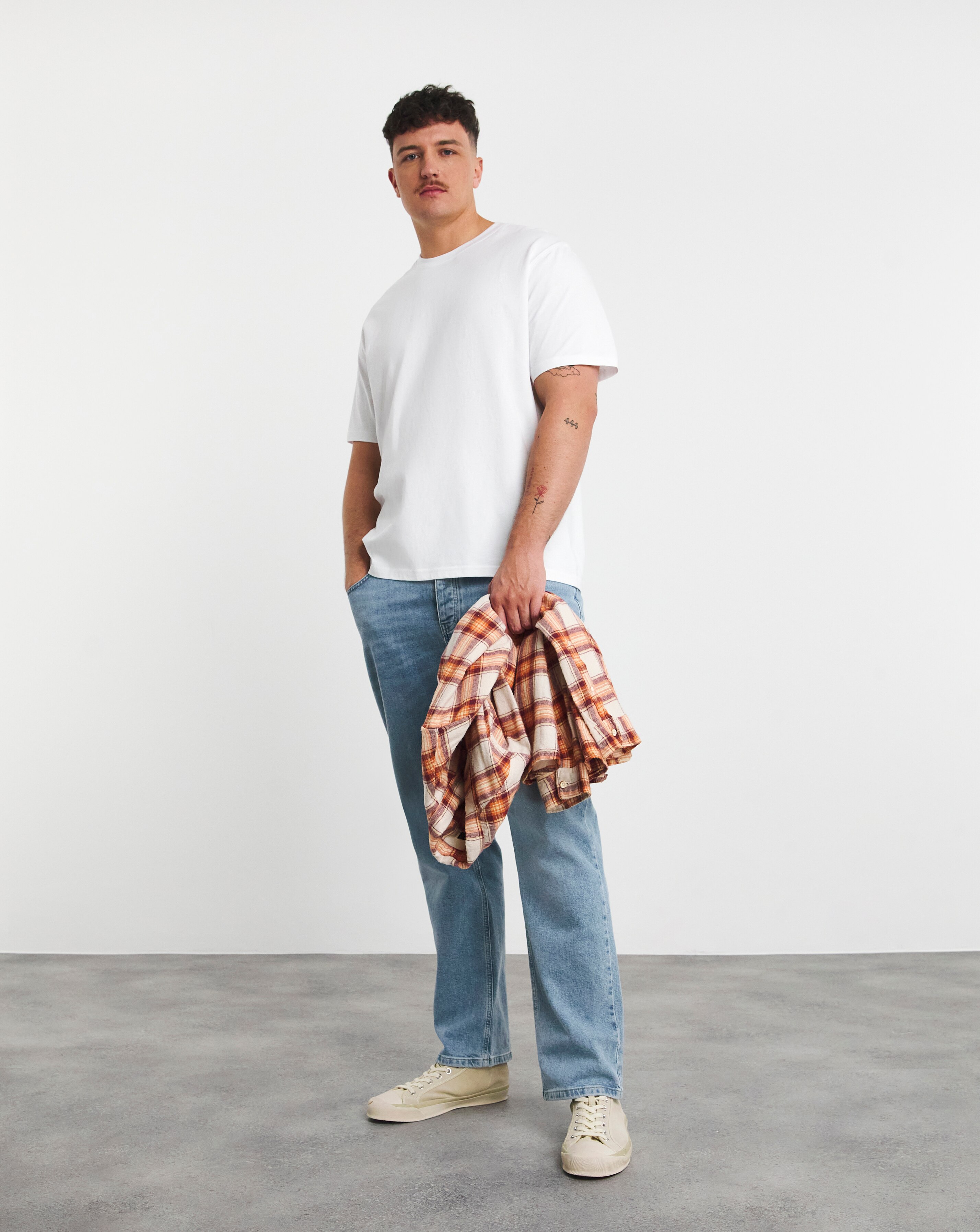 Relaxed Fit T-Shirt- White 2 Relaxed Fit T-Shirt- White